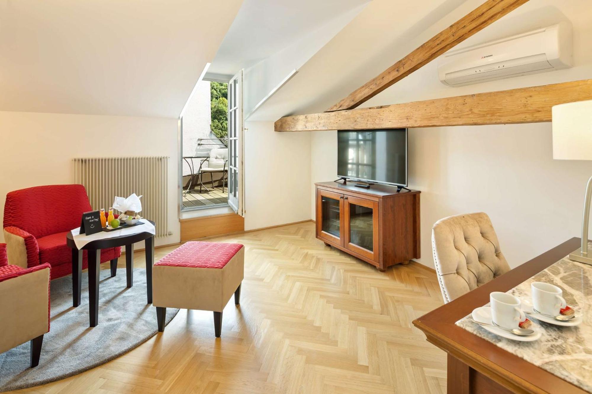 One-Bedroom Suite