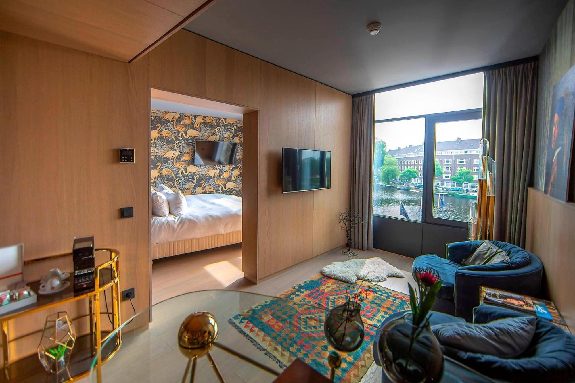 Design King Suite with Canal View,1705727781:JPEG