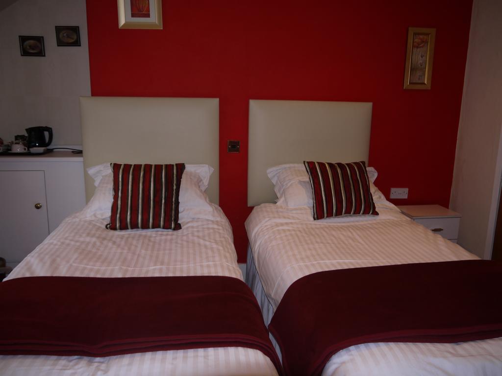 Ensuite Twin Room