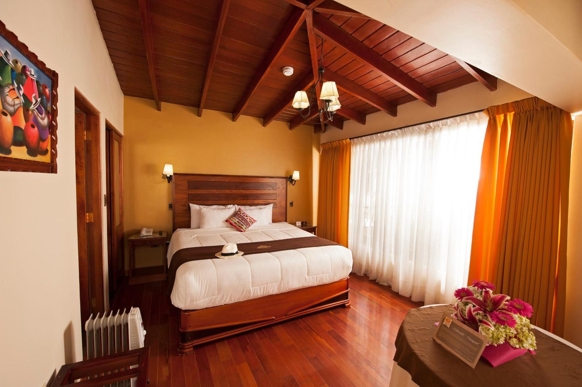 Deluxe Suite with Spa Bath
