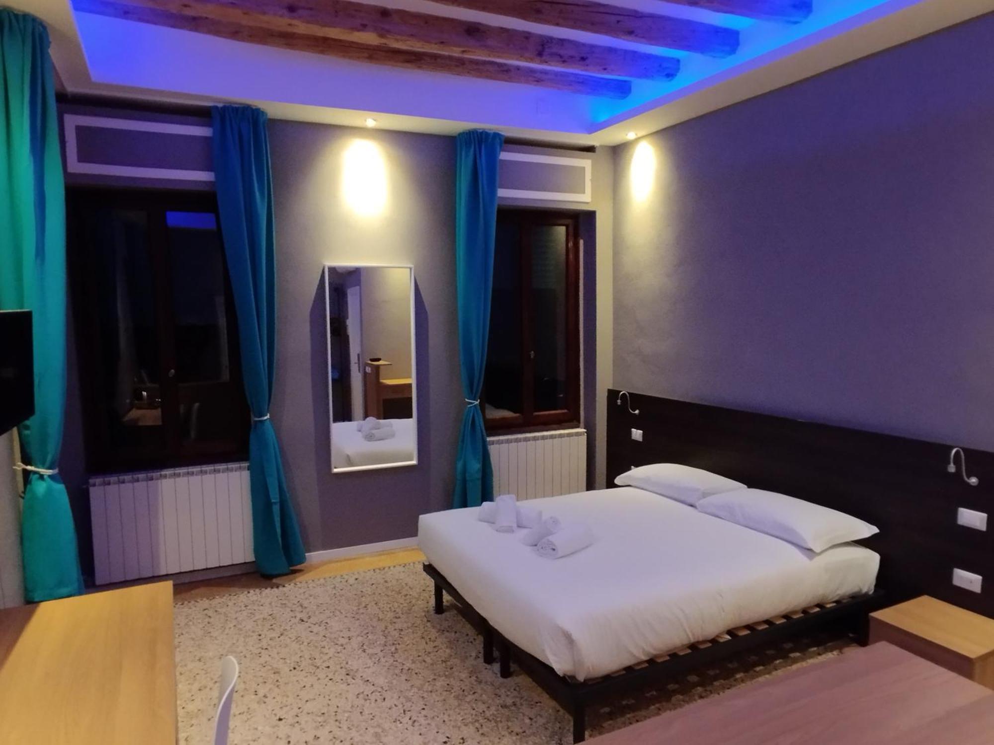 Double or Twin Room with Private Bathroom