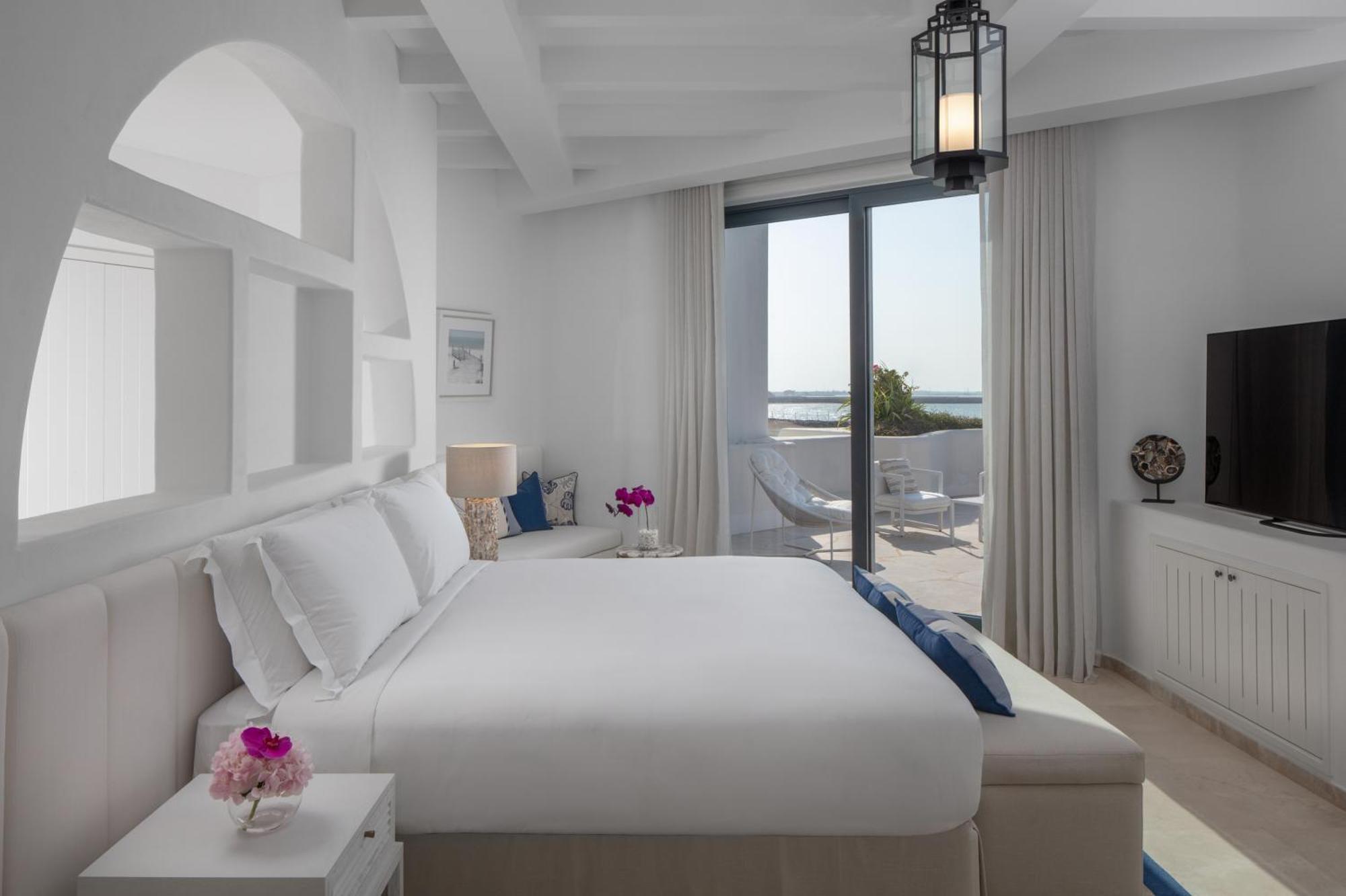 Perissa Beach Access Room