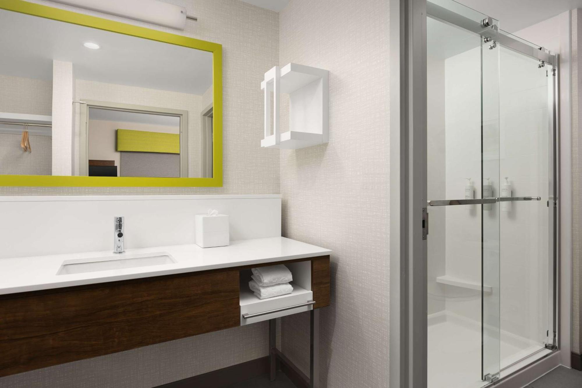 King Studio Suite