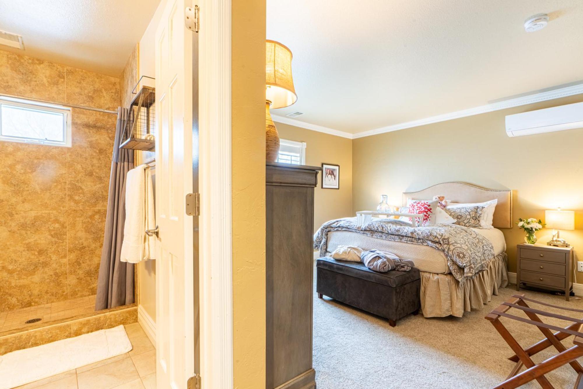 Queen Room