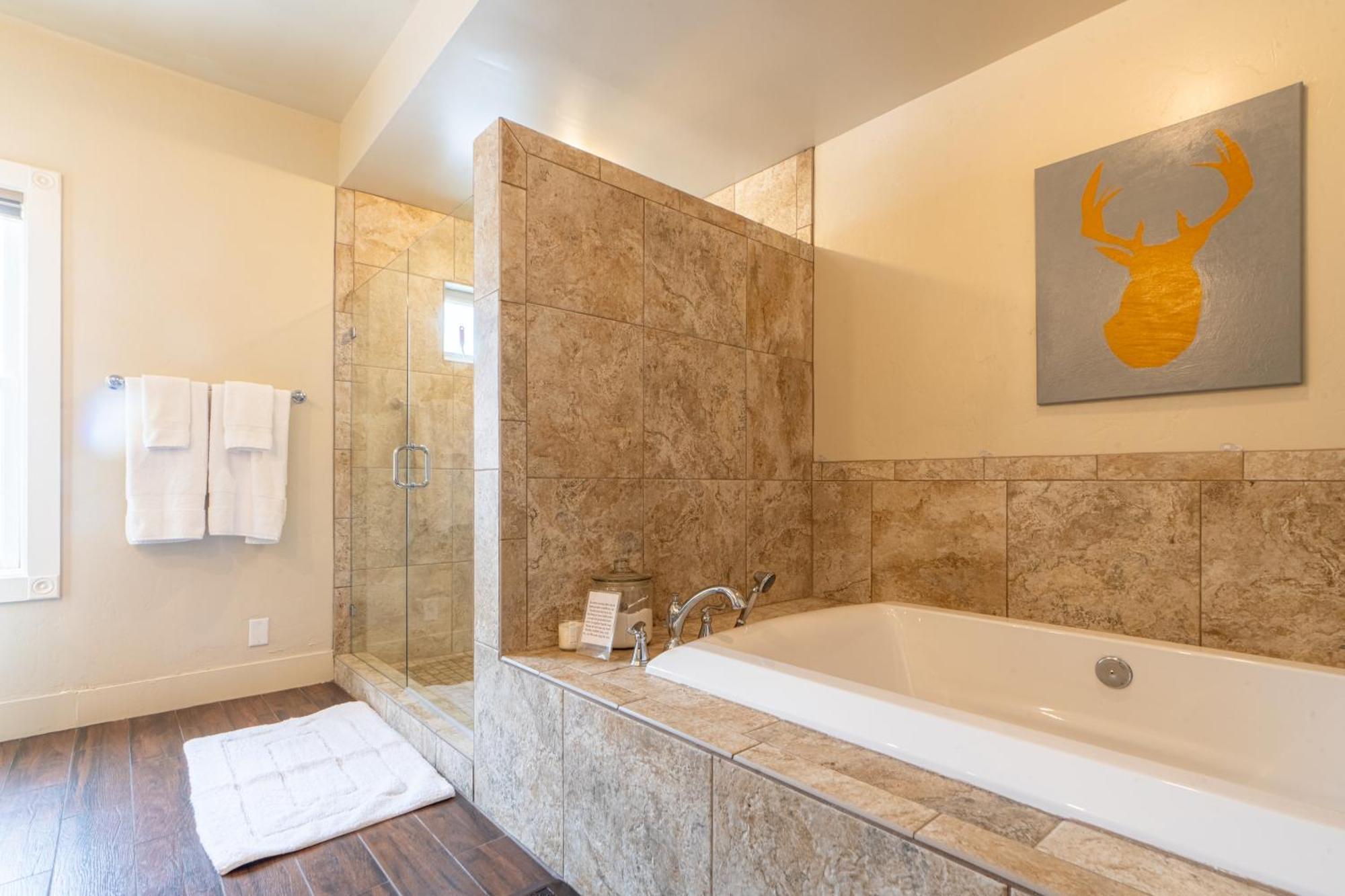 King Room with Spa Bath