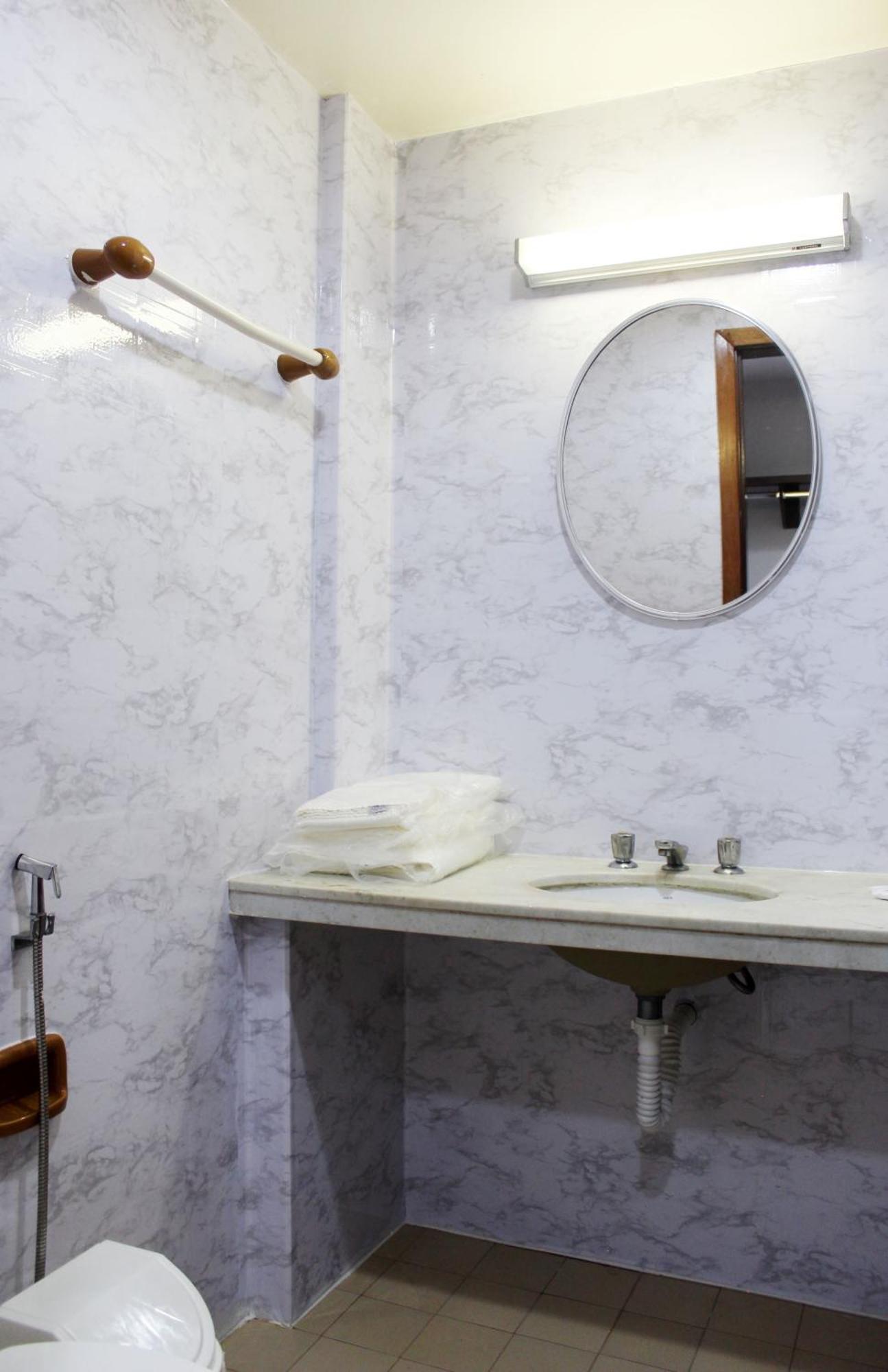 Standard Queen Room - Disability Access
