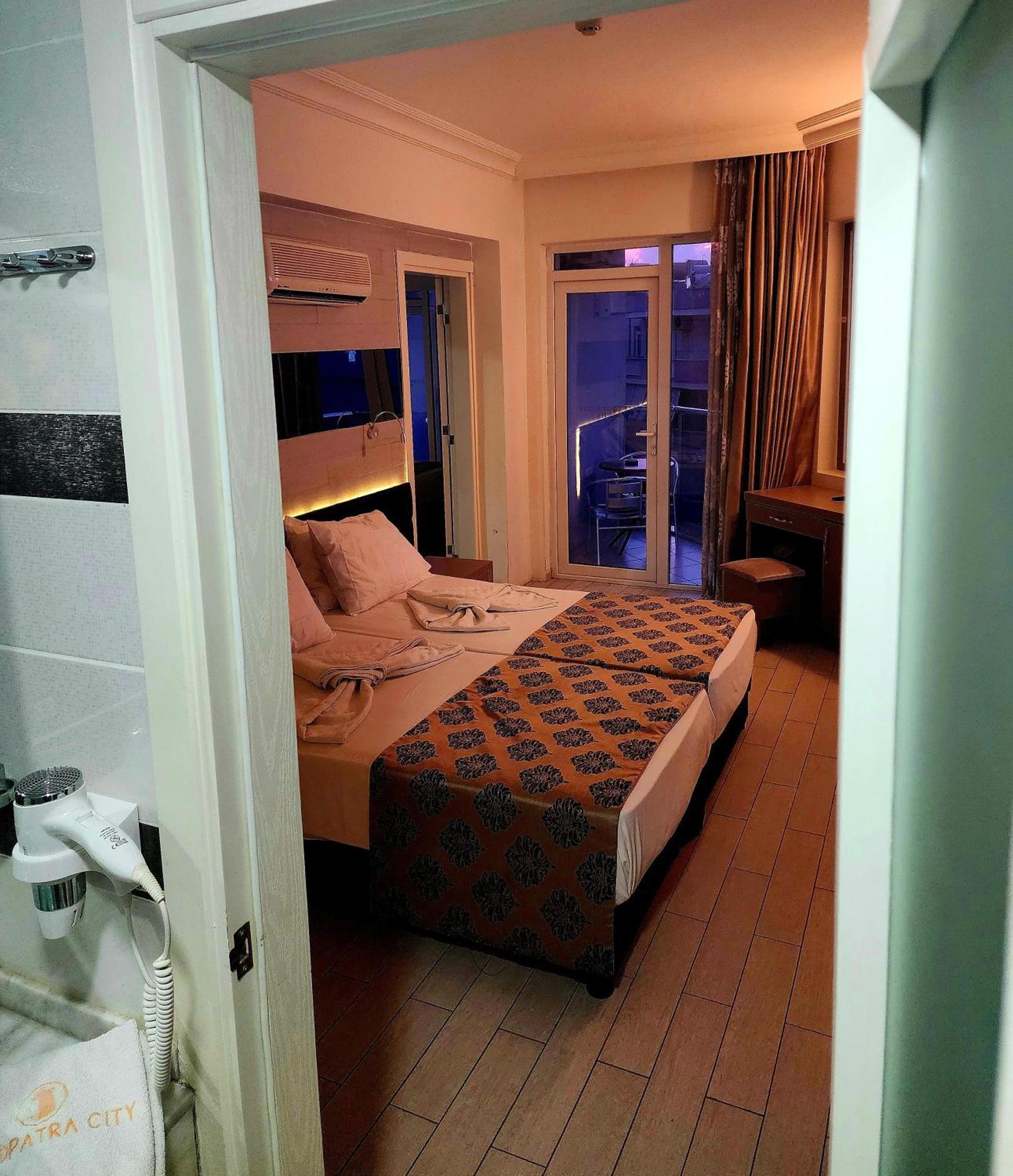 Deluxe Double or Twin Room with Balcony