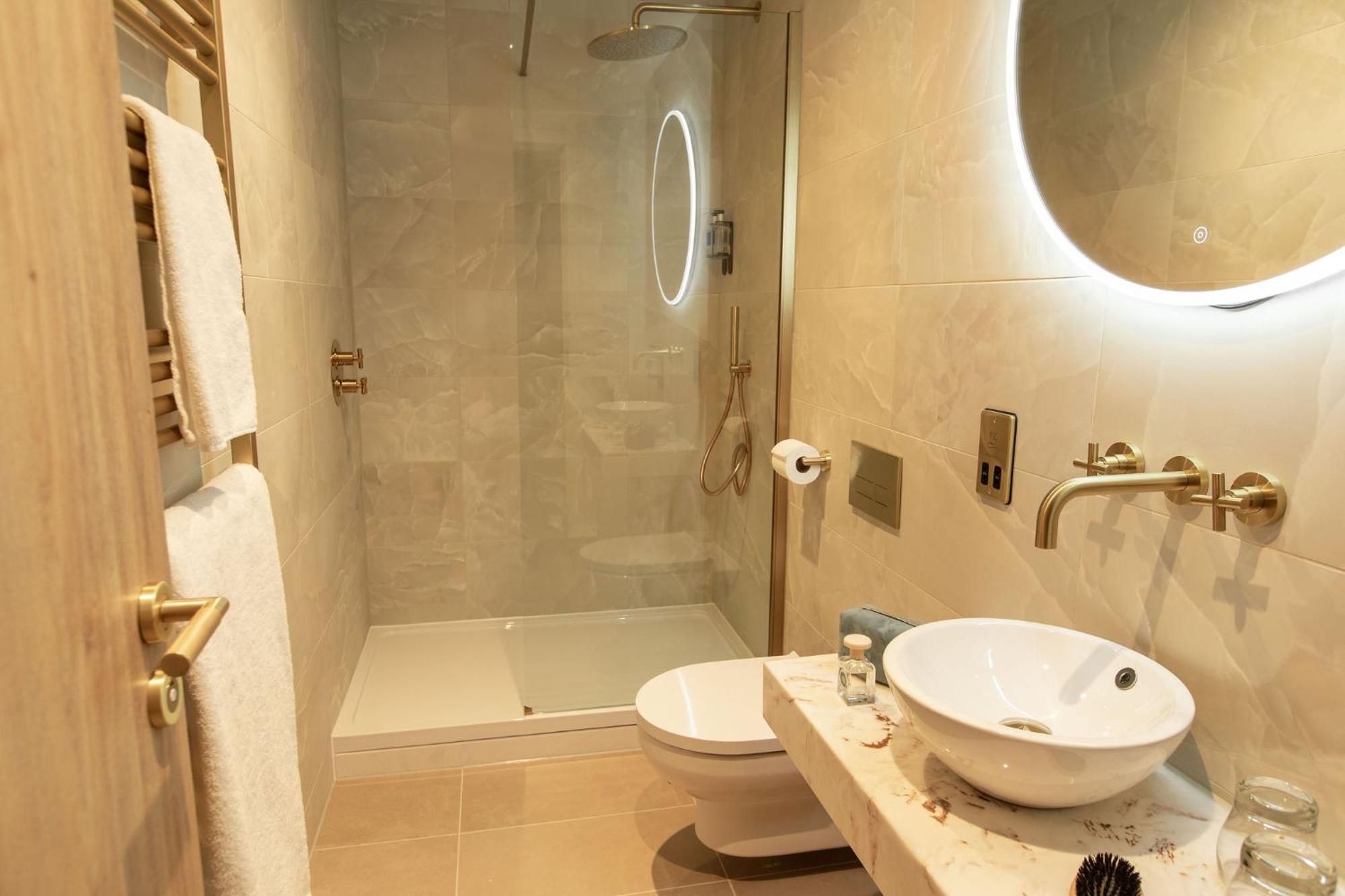 Wellness King Room