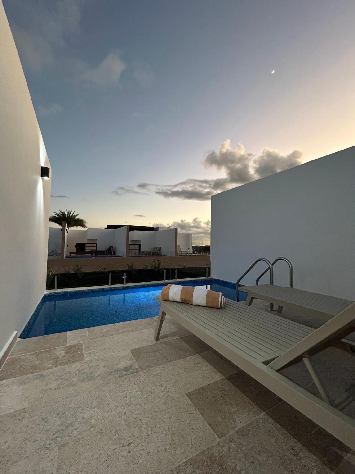 Double Room Pool View