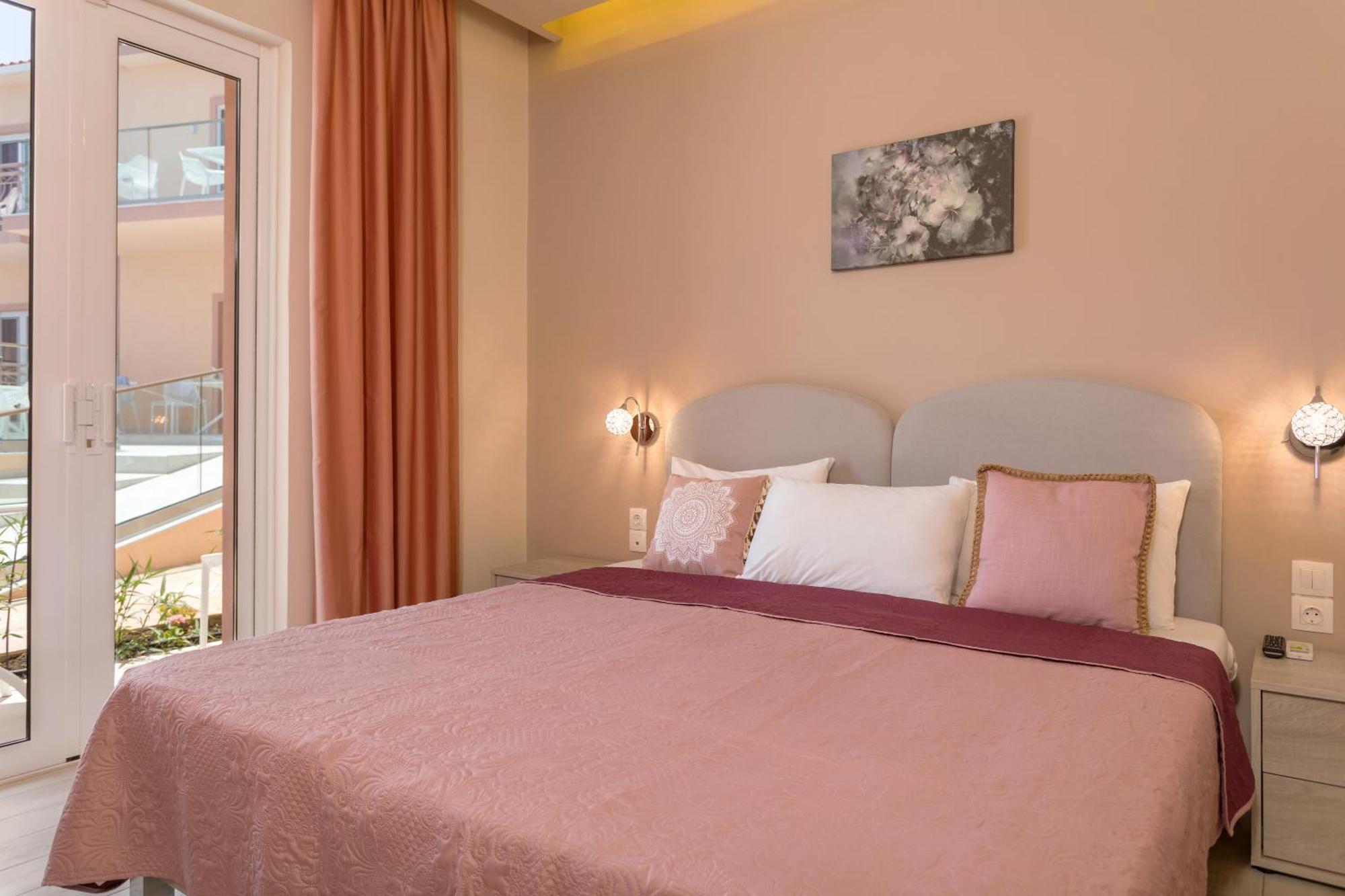 Deluxe Tweepersoonskamer met 1 of 2 Bedden en Uitzicht op de Stad