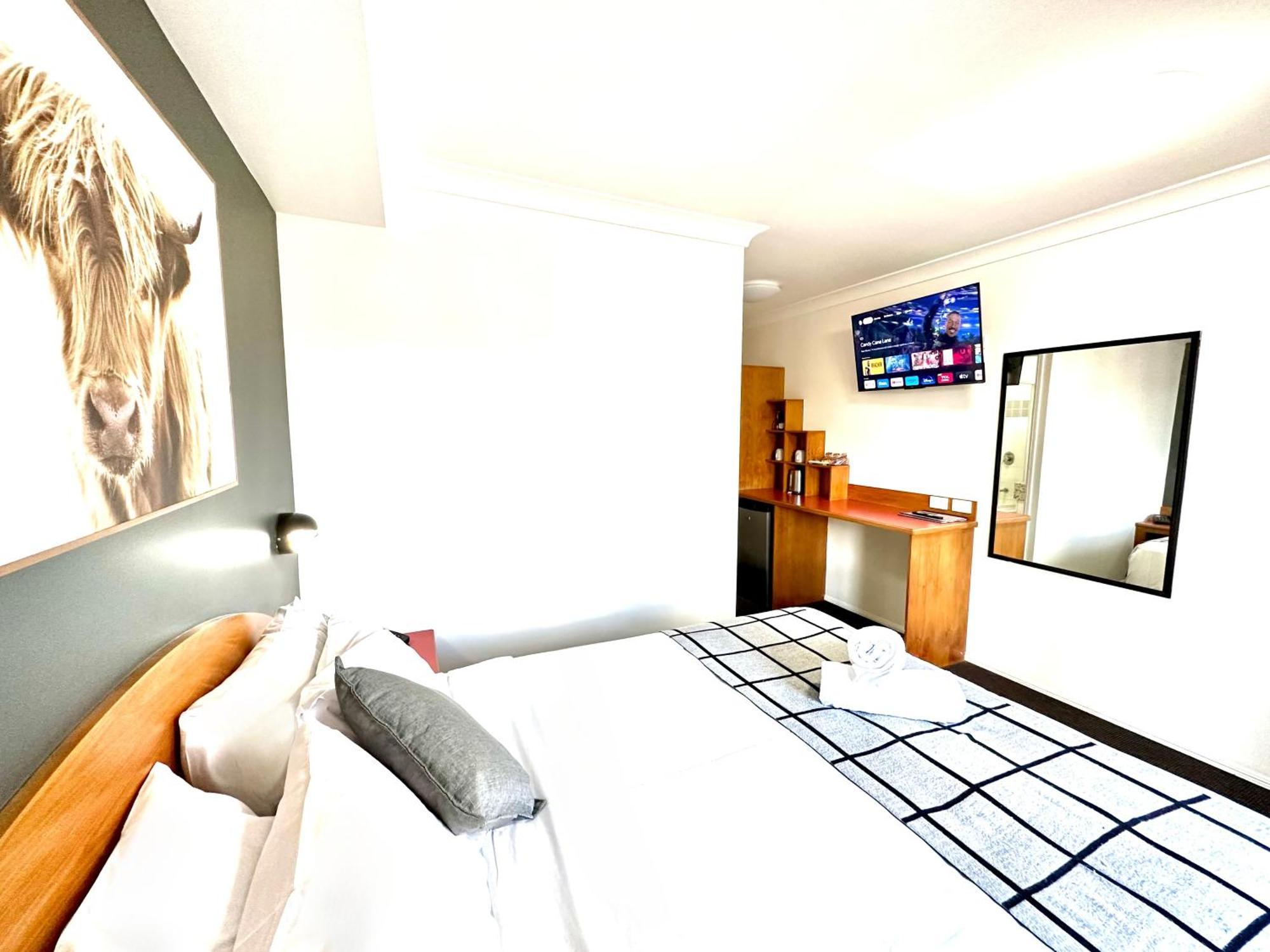 Executive Suite with Spa Bath