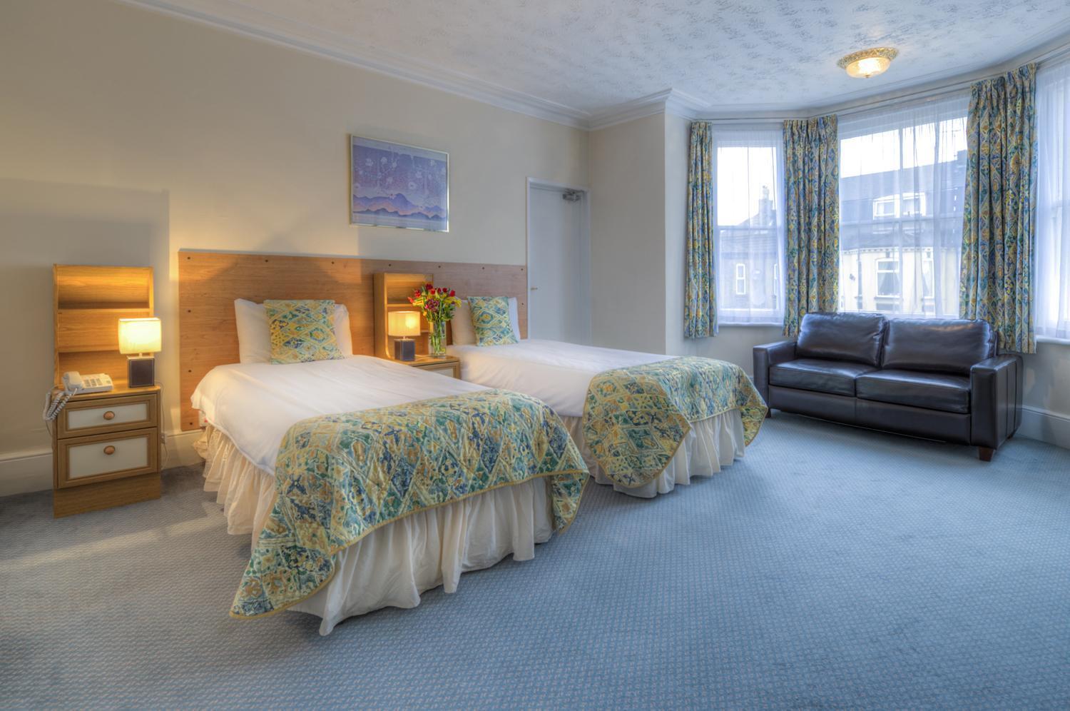 Twin Room with Private Bathroom