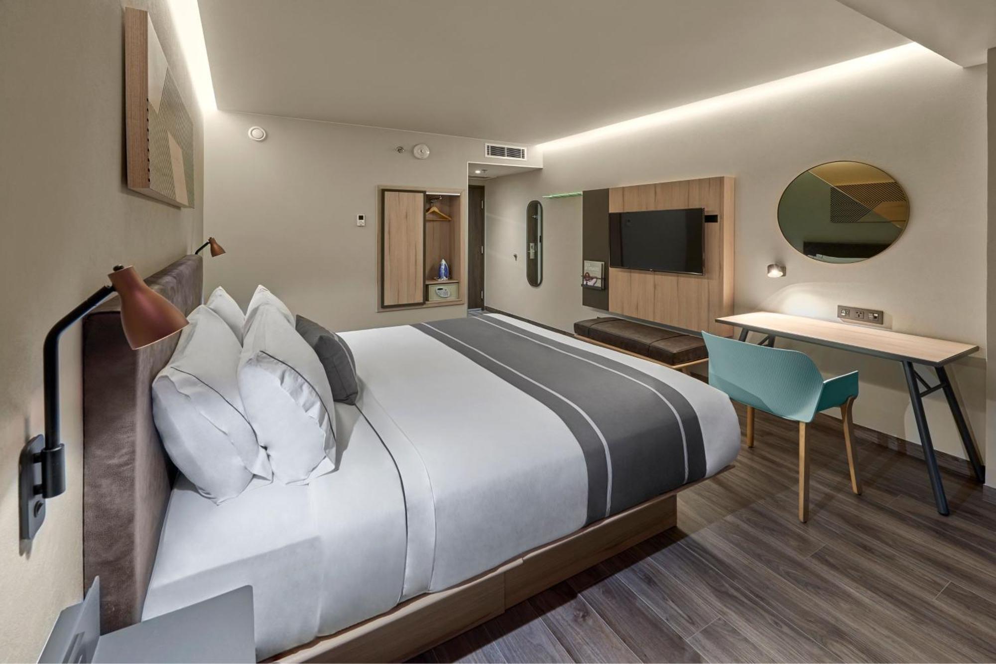 King Room