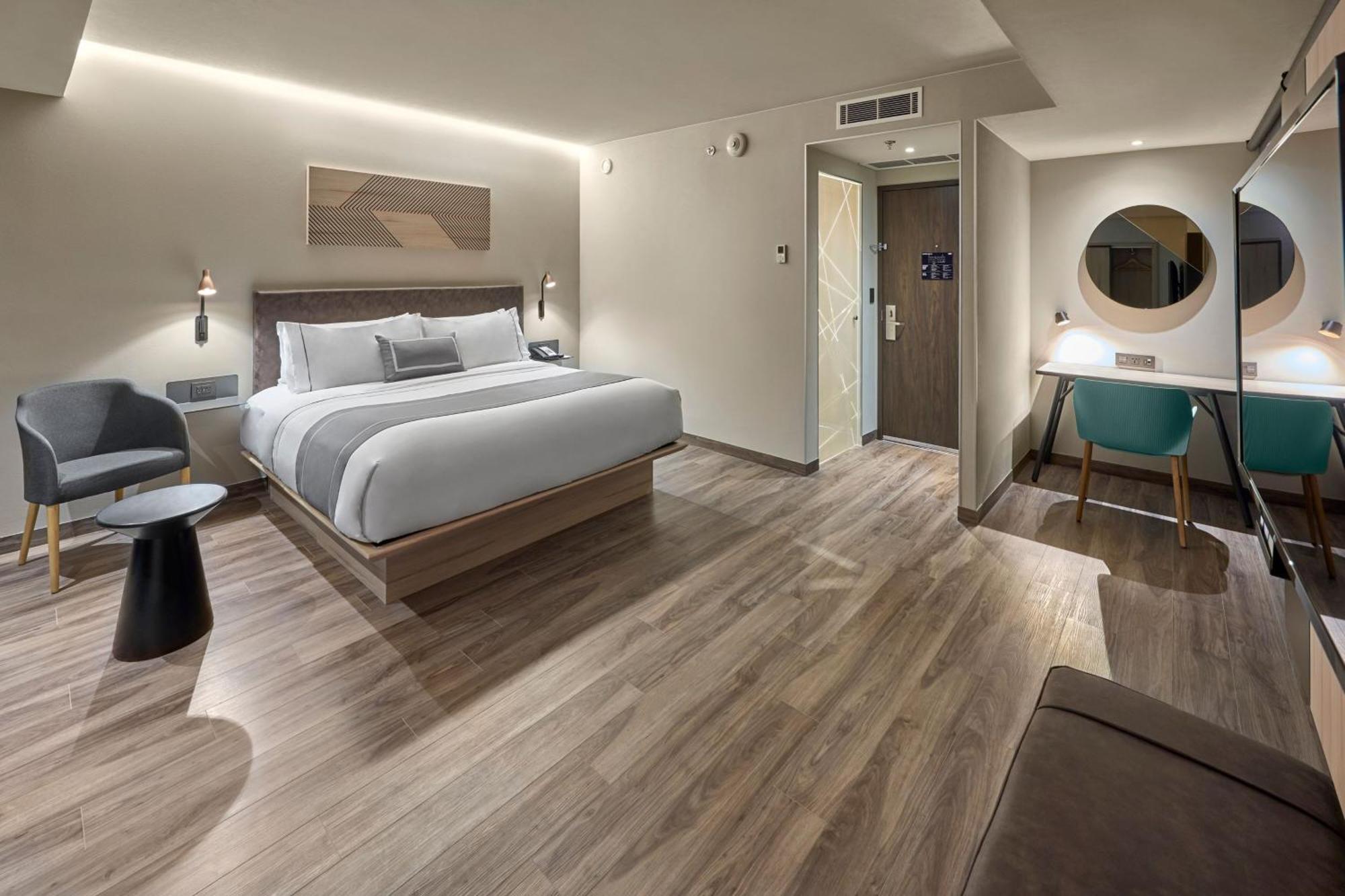 Superior King Room with Sofa Bed