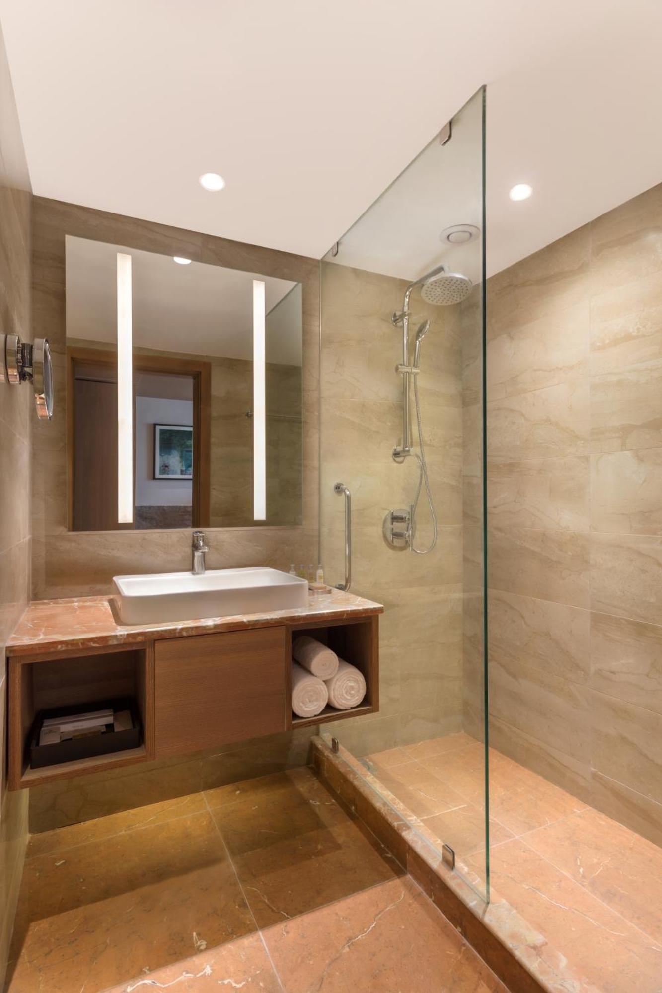 Habitación con cama extragrande