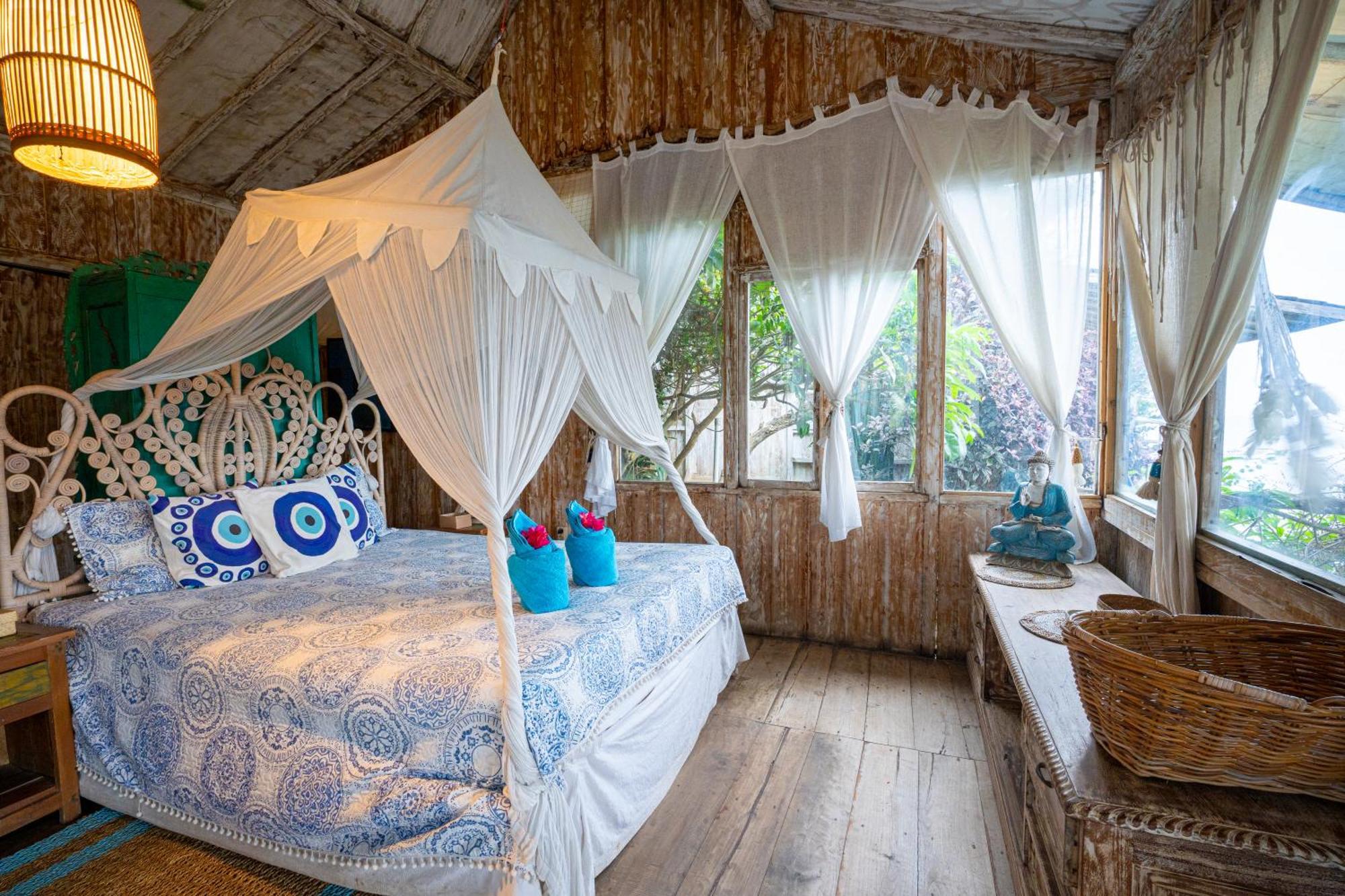 Tree House Room with Sea View