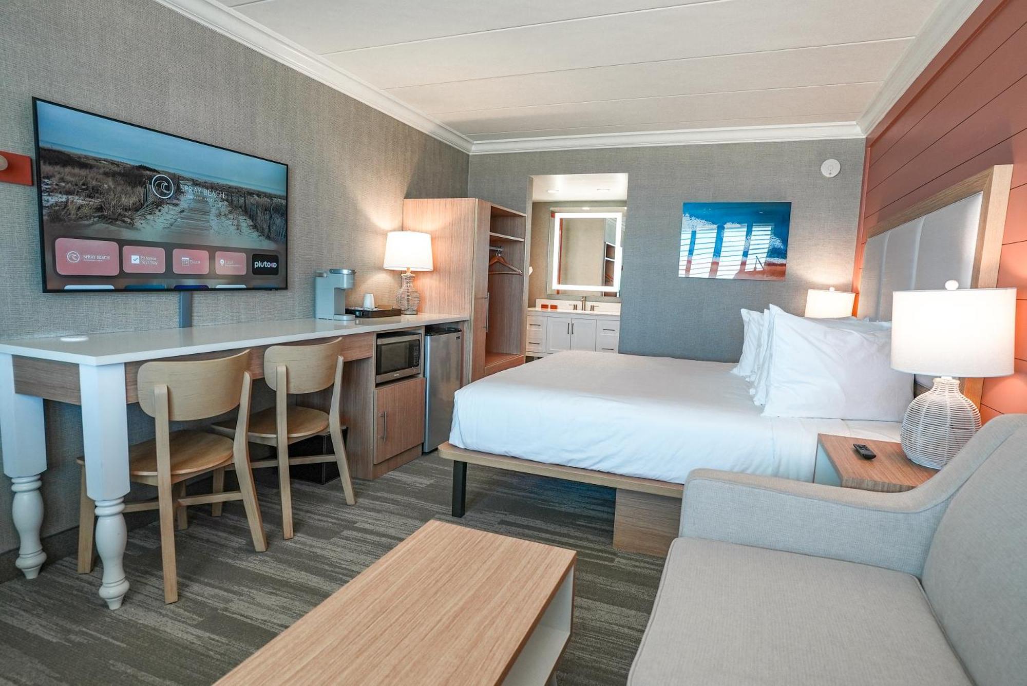 King Room with Pool View