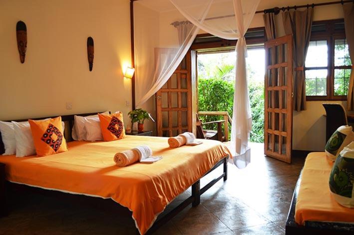 Double Room with Private Bathroom