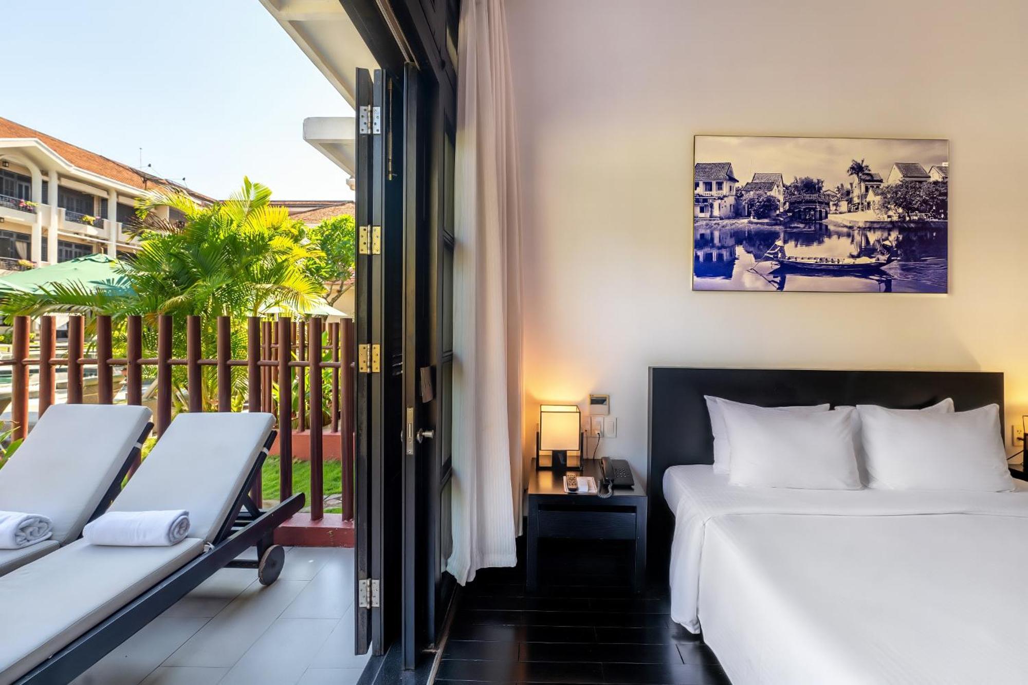 Junior Suite with Pool/Garden View,1523570740:JPEG