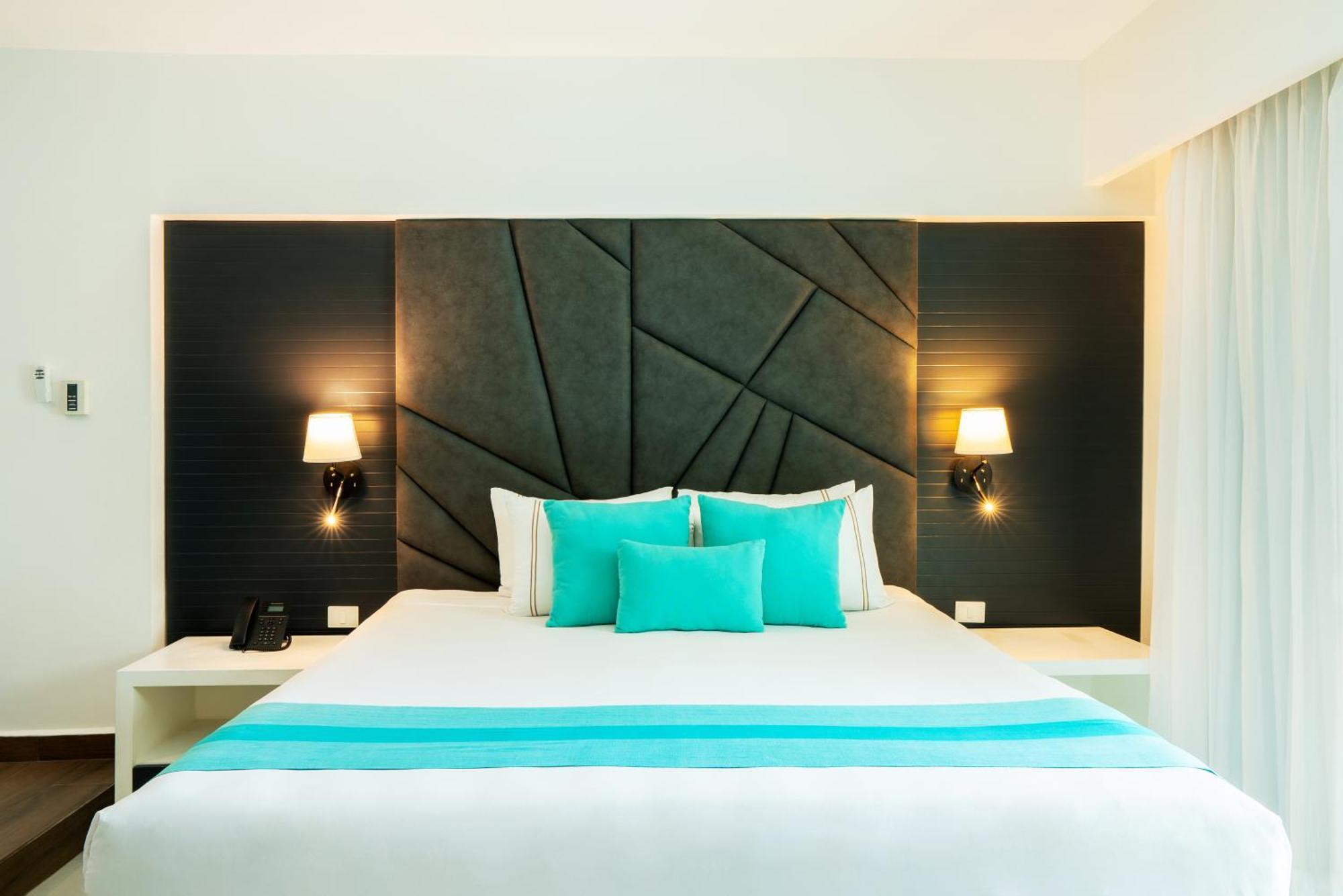 One-Bedroom Penthouse Suite