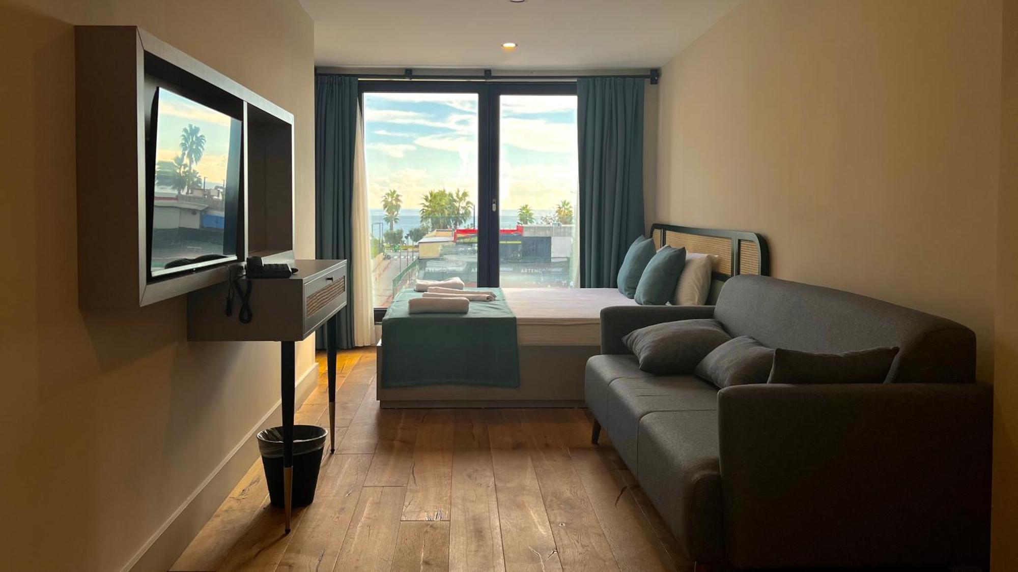 Deluxe Double Room with Sea View
