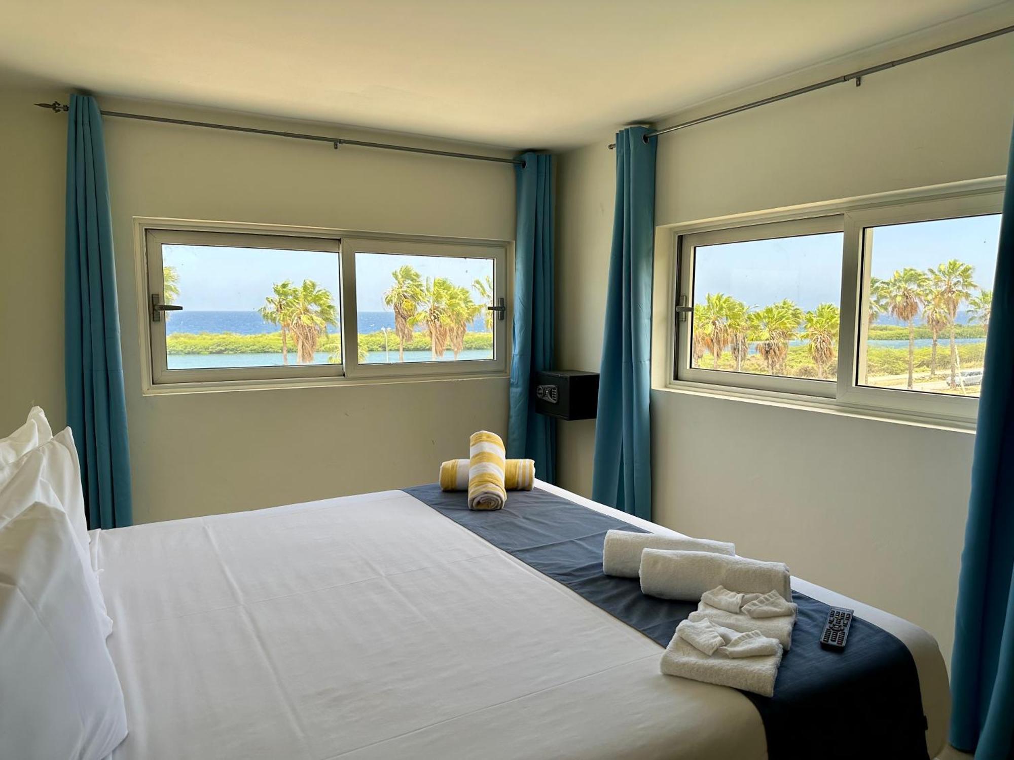 Two-Bedroom Executive Suite Sea View