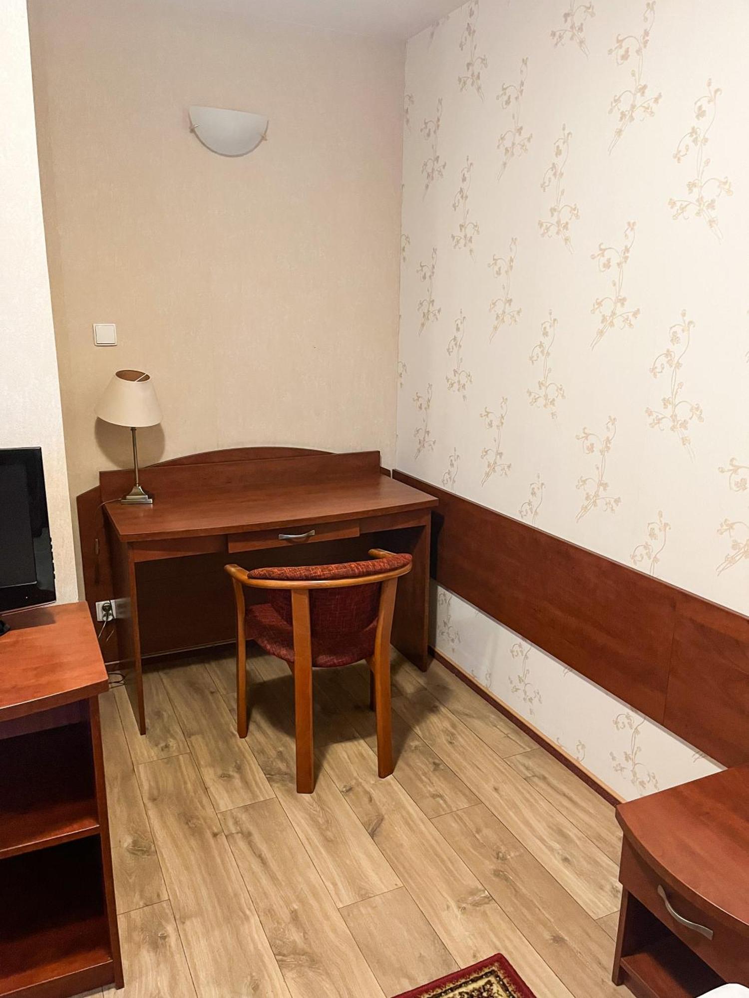 Economy Twin Room