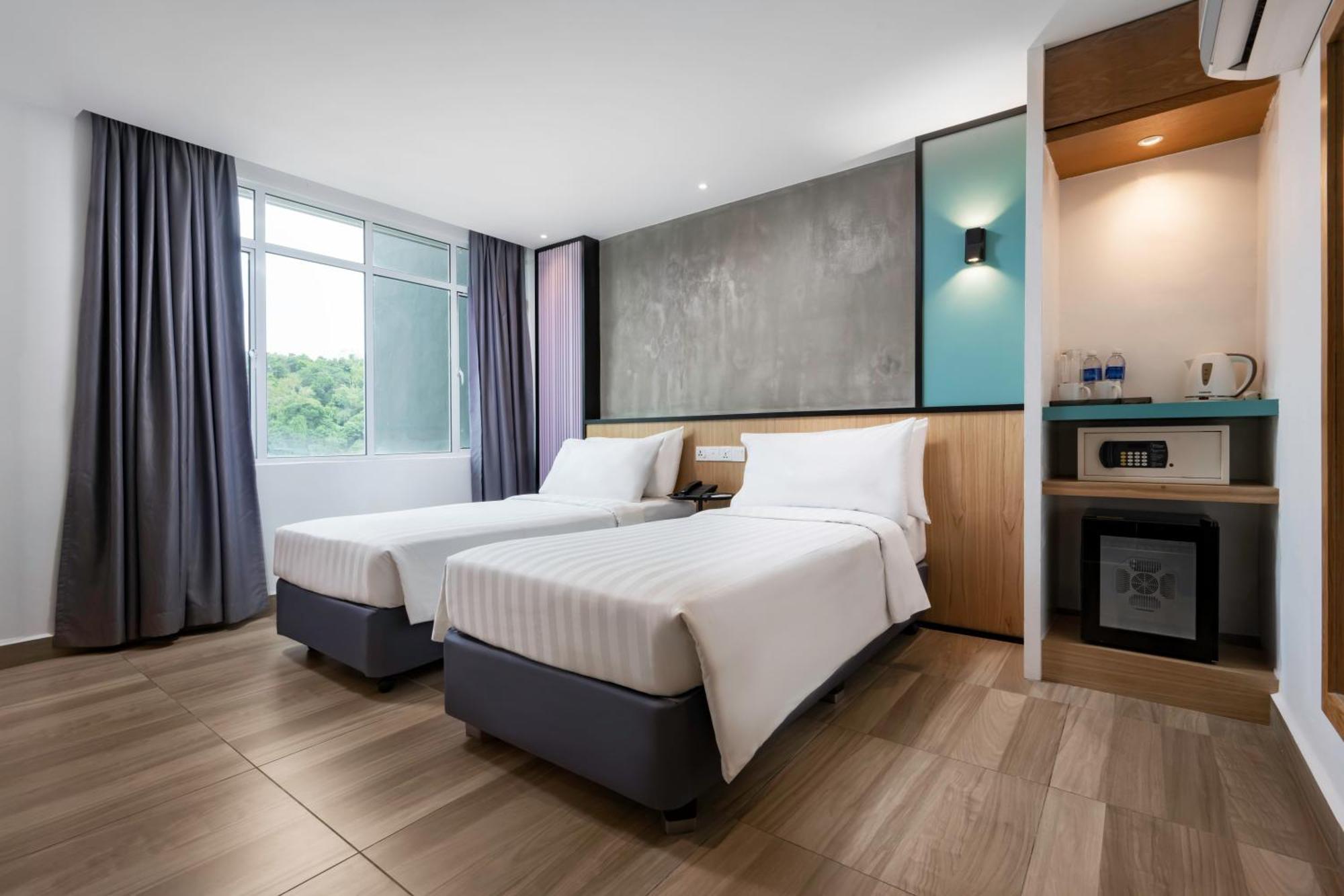 Superior Twin Room,1524444409:JPEG