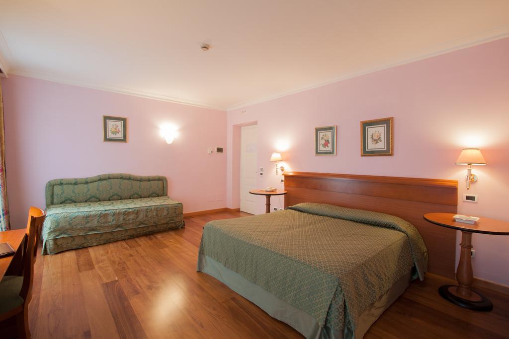 Double Room,1209491113:JPEG