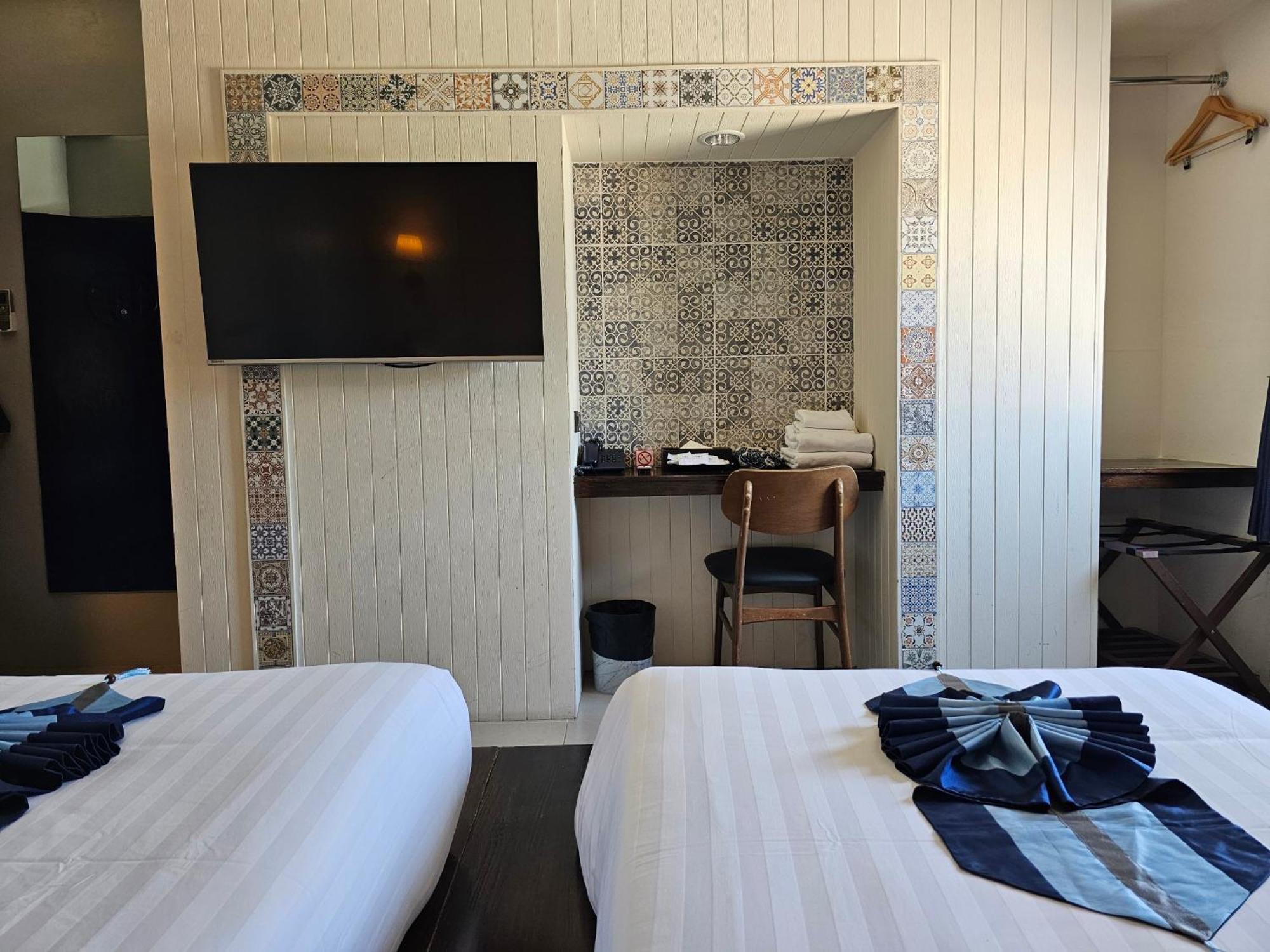 Superior Double Room with Two Double Beds