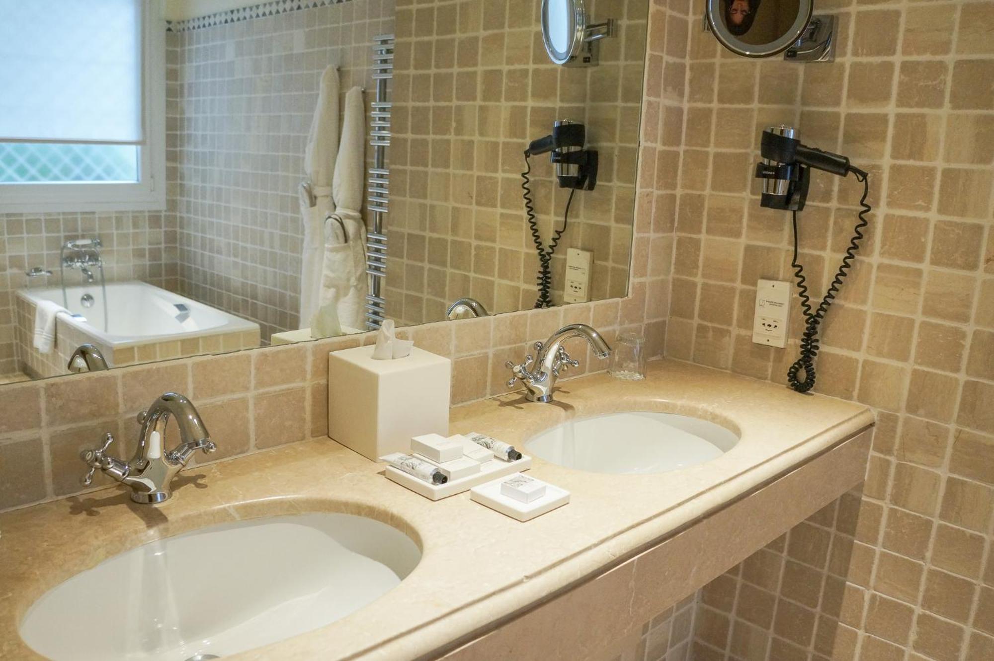 Suite Baie des Anges Full Sea View