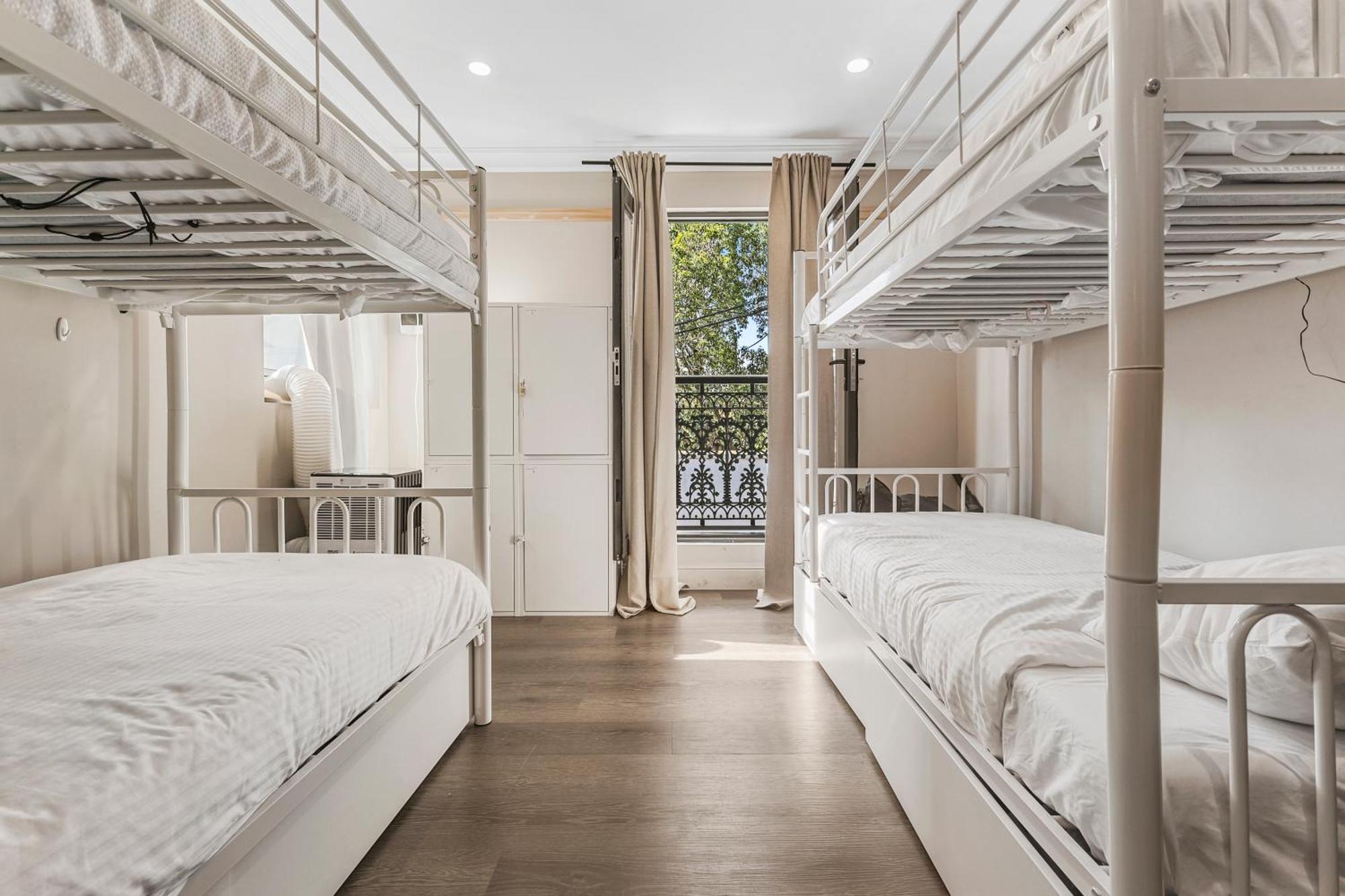 Private Room Female only 4 Beds Room (Shared Bathroom)