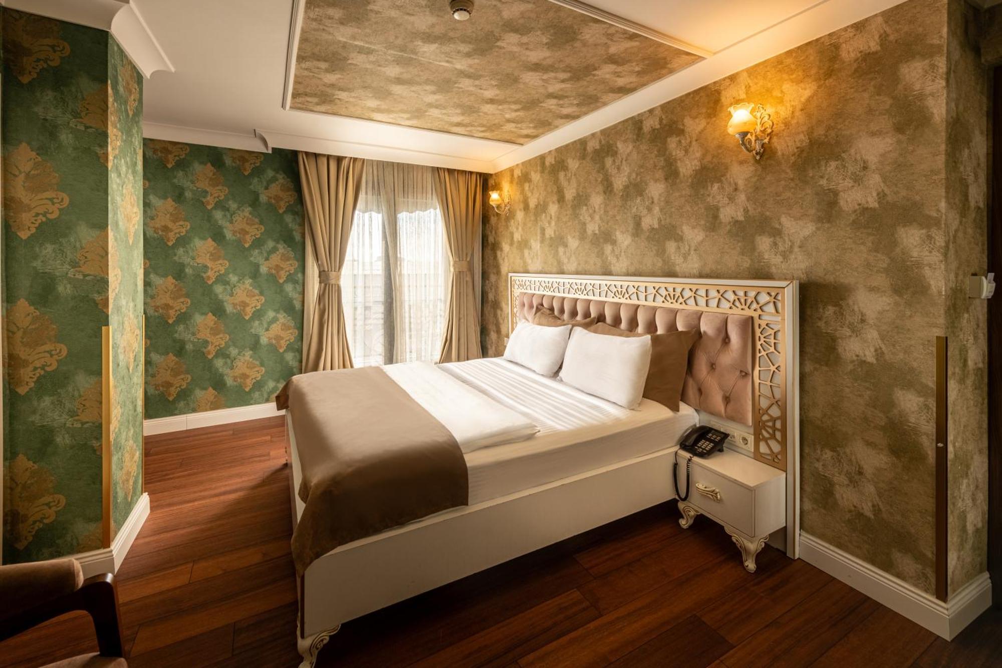 King Room,1525870663:JPEG