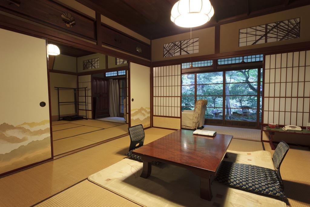 Deluxe Japanese Style Twin Room with Bathroom,1588097235:JPEG