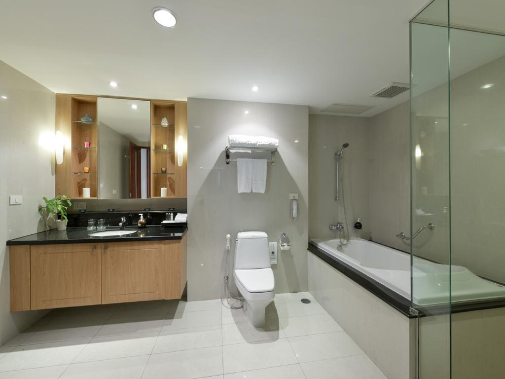 Two Bedroom Executive Family (6 people)