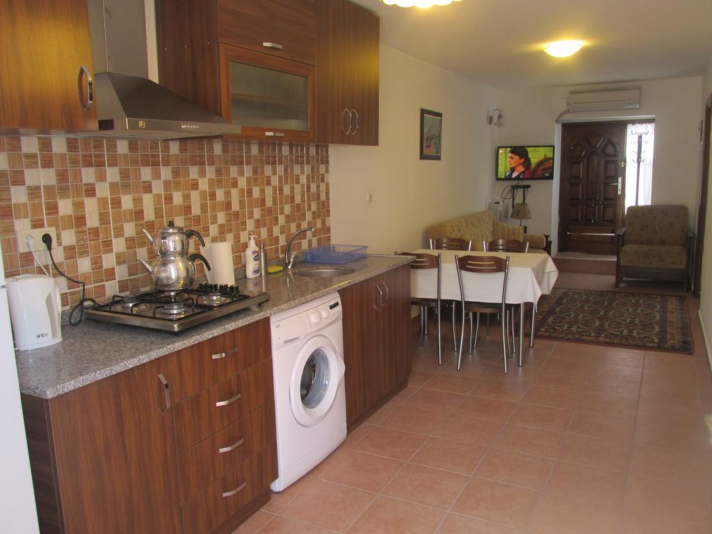 Two-Bedroom Apartment,152652106:JPEG