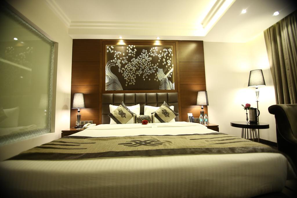 Deluxe Double Room with complimentary Hi Tea from 04pm till 06pm