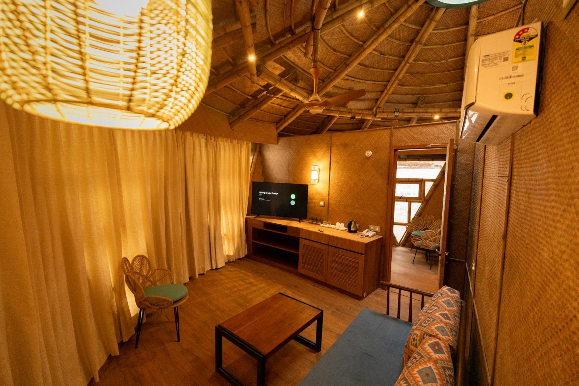 Bamboo Luxury Cottage (Not for upto 12yr kids / 60+ Yr Senior Citizens)