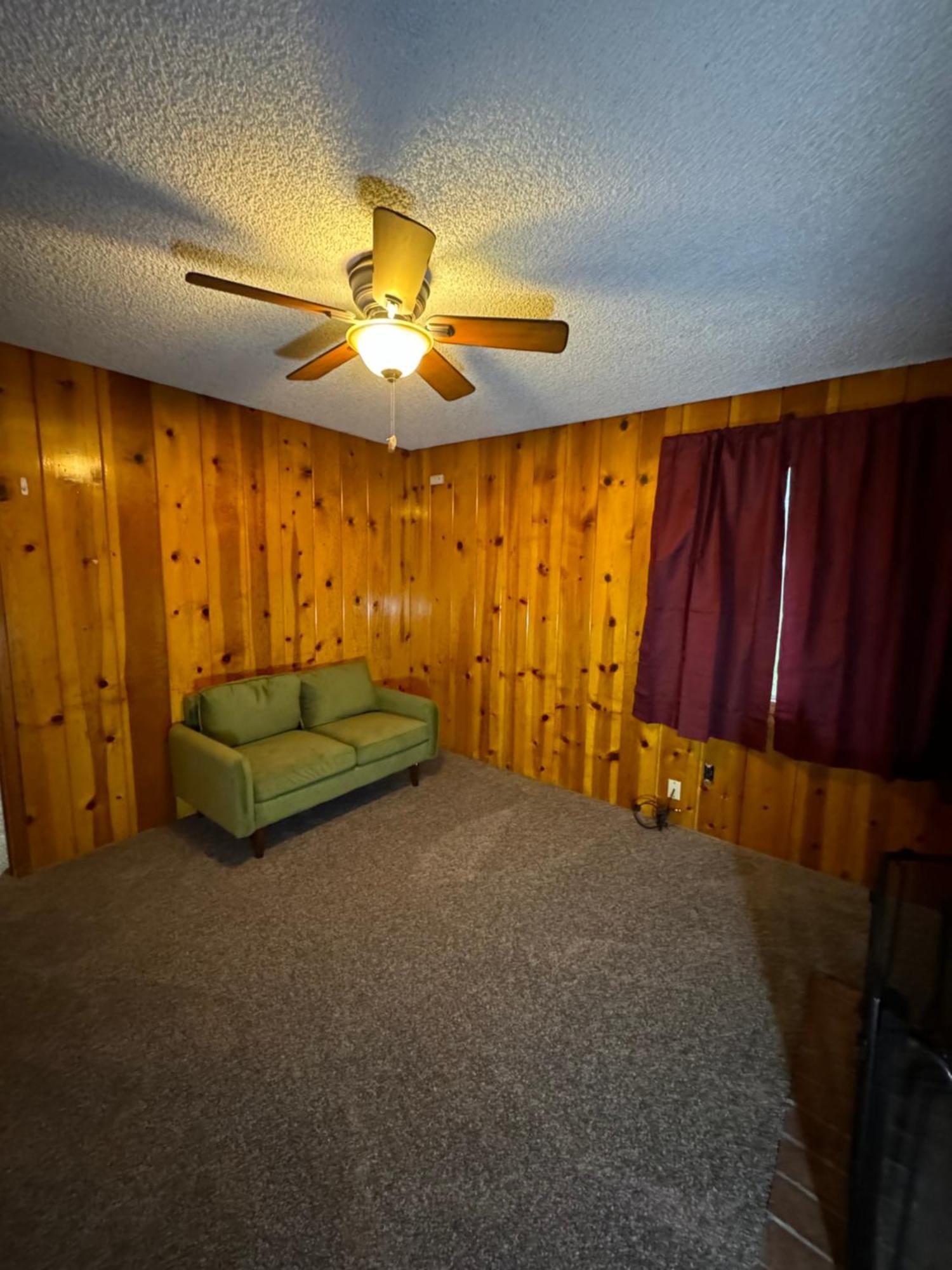 Budget Double Room,1526241808:JPEG