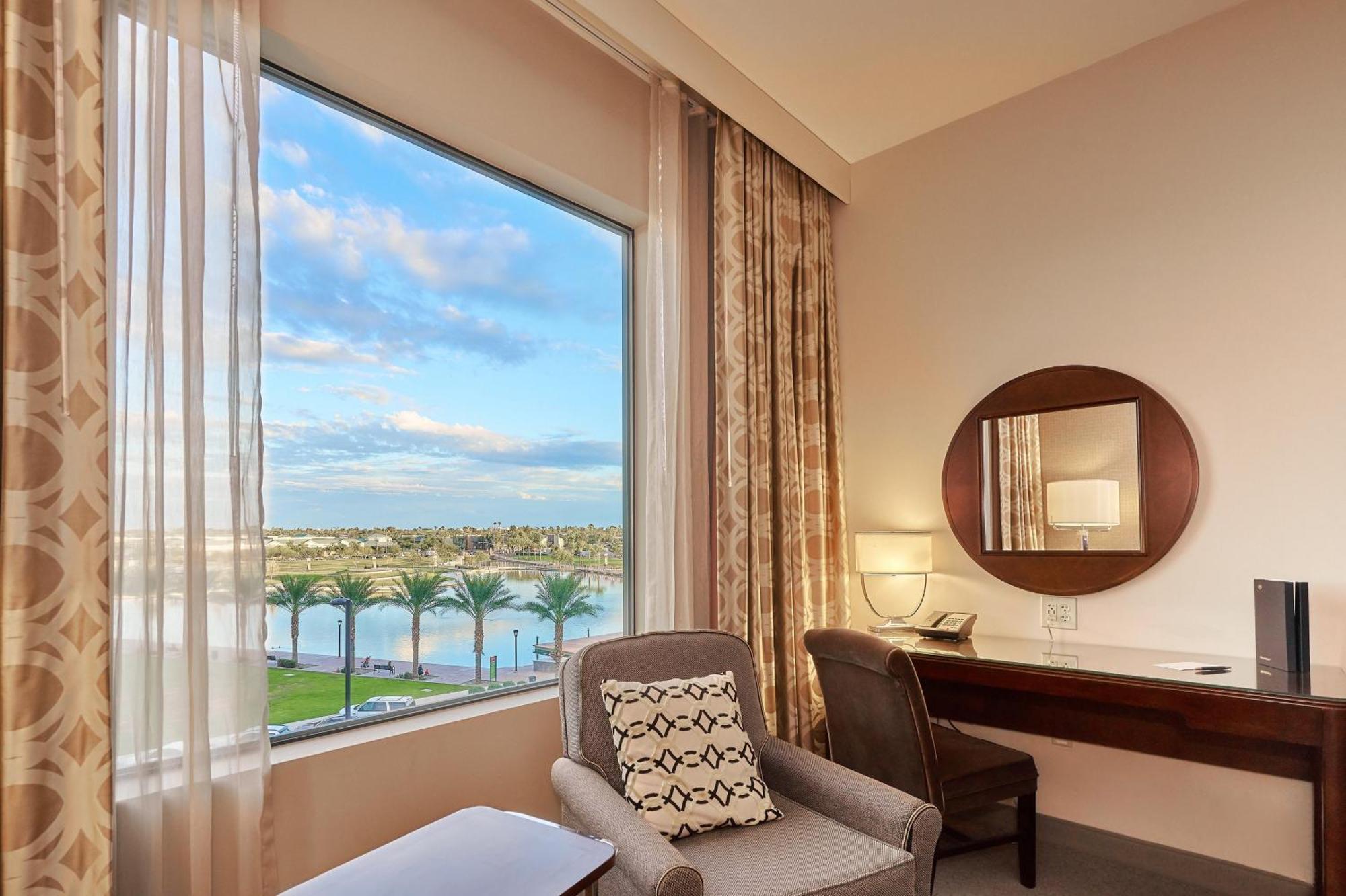 Guest Room, 1 King