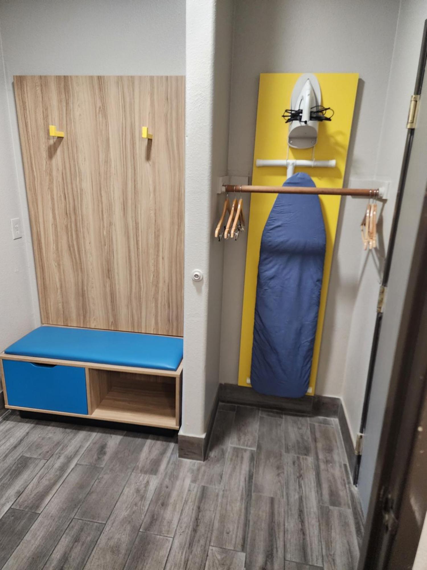 Suite One Bedroom with Three Queen Beds - Non-Smoking