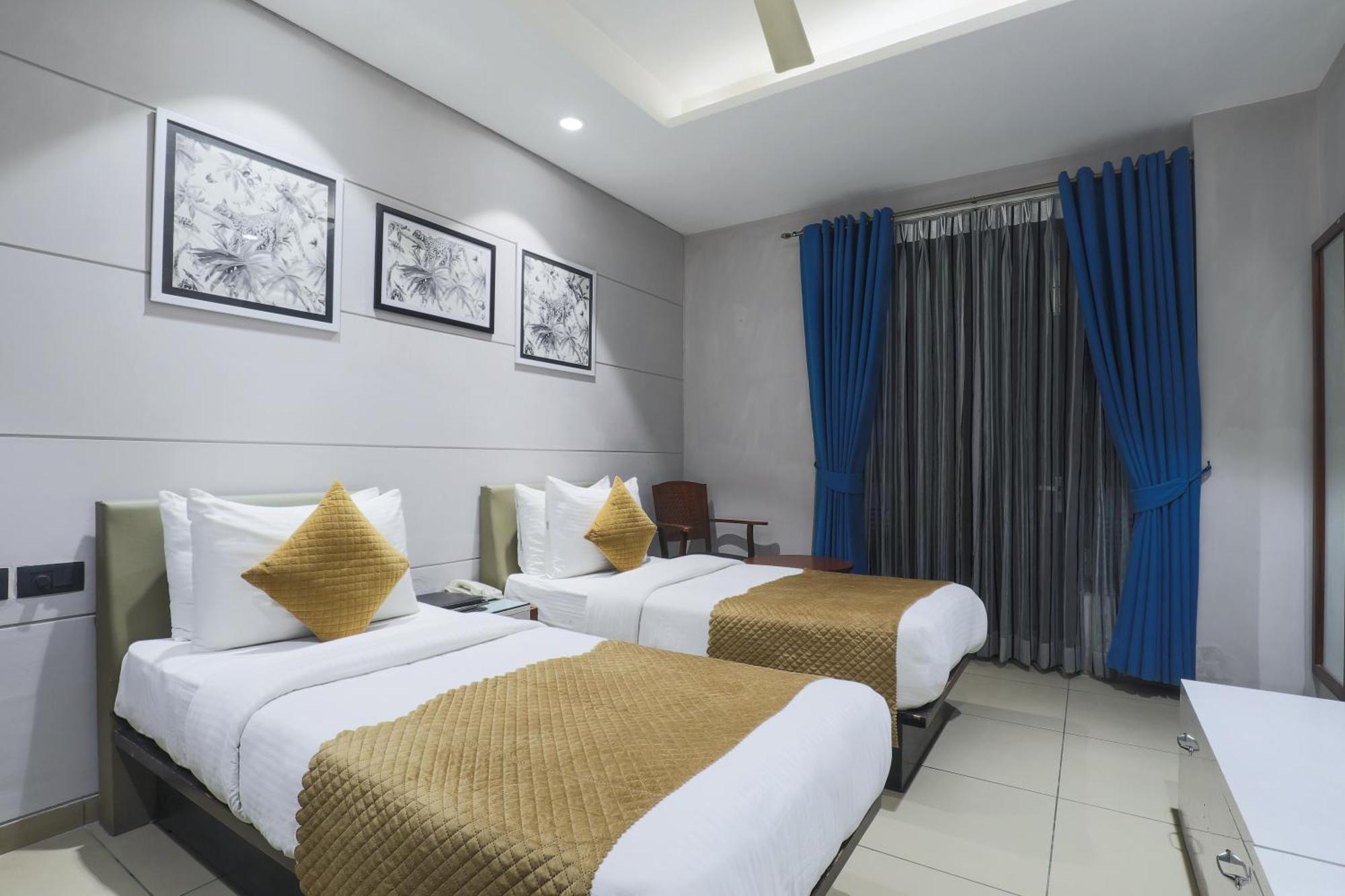 Superior Double or Twin Room - Hotel credit of ₹250/- on a minimum food order of ₹1,000/- and above - 10% discount on laundry for up to two pcs (applicable once during the stay; eligible items:trouser/shirt), Complimentary evening refreshments(Tea/Co