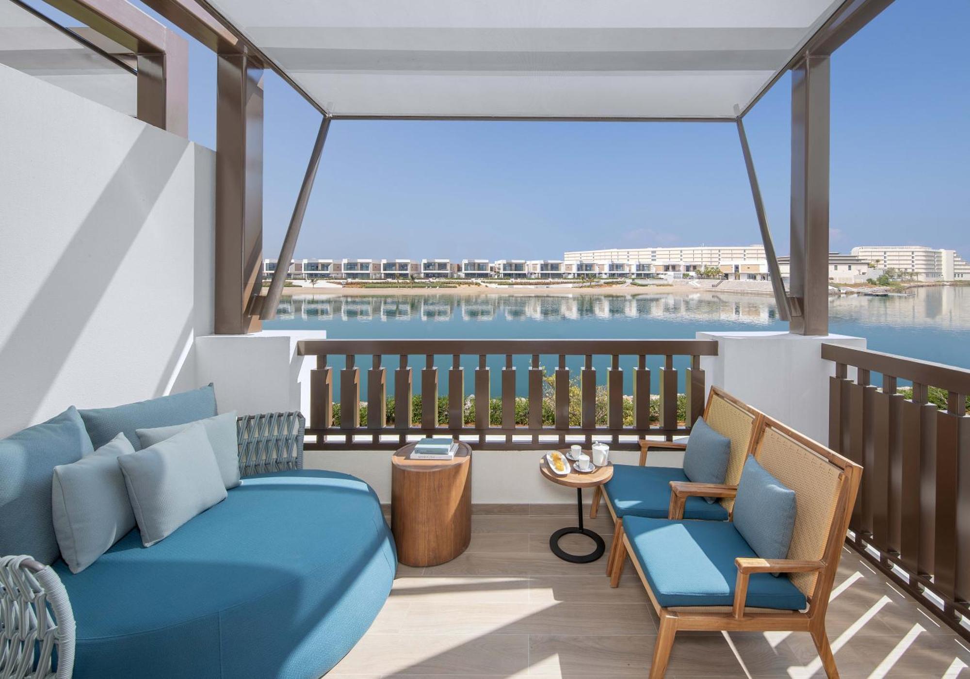 Deluxe Beach Front Room