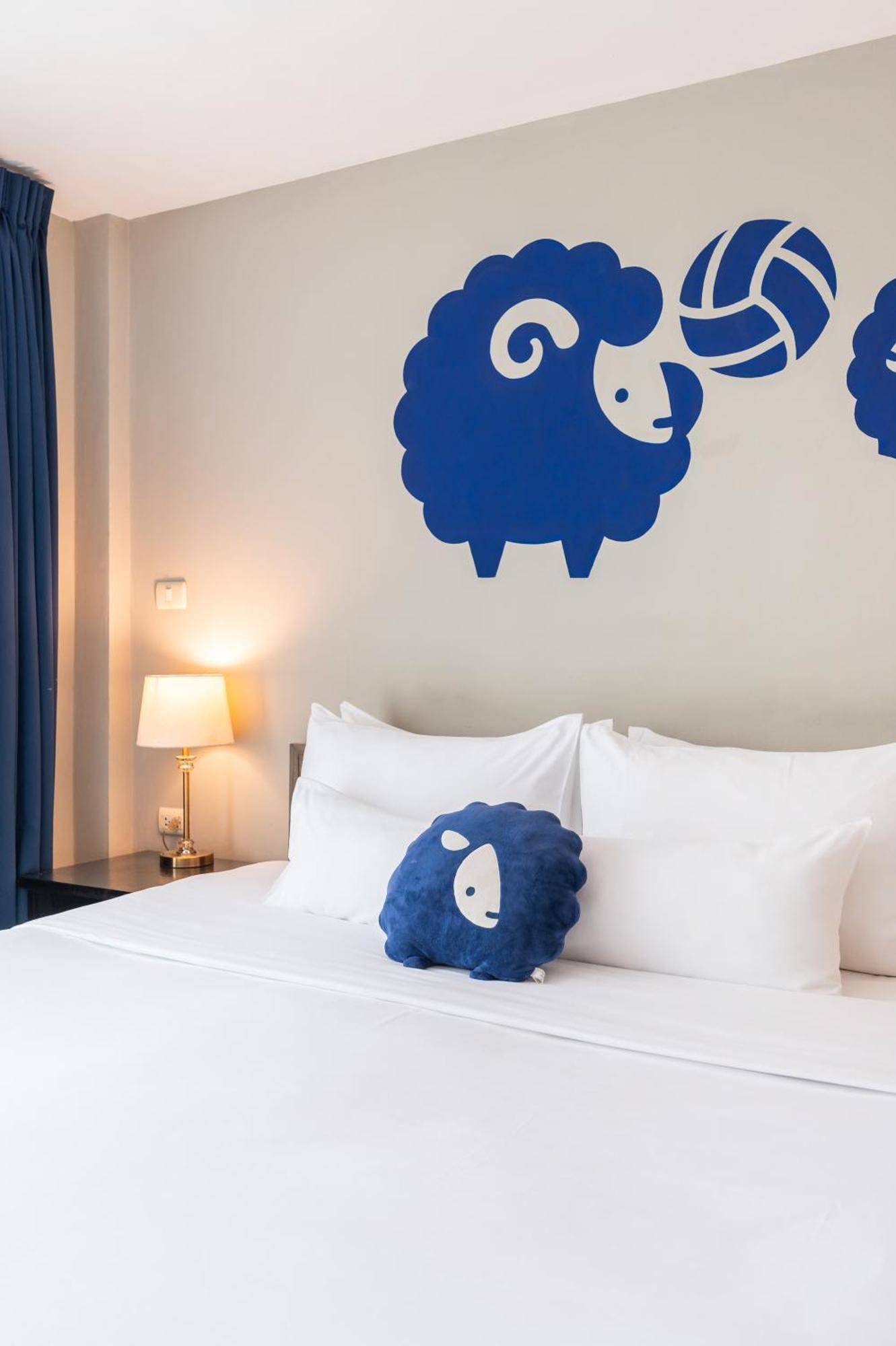 Double Room,1526572993:JPEG