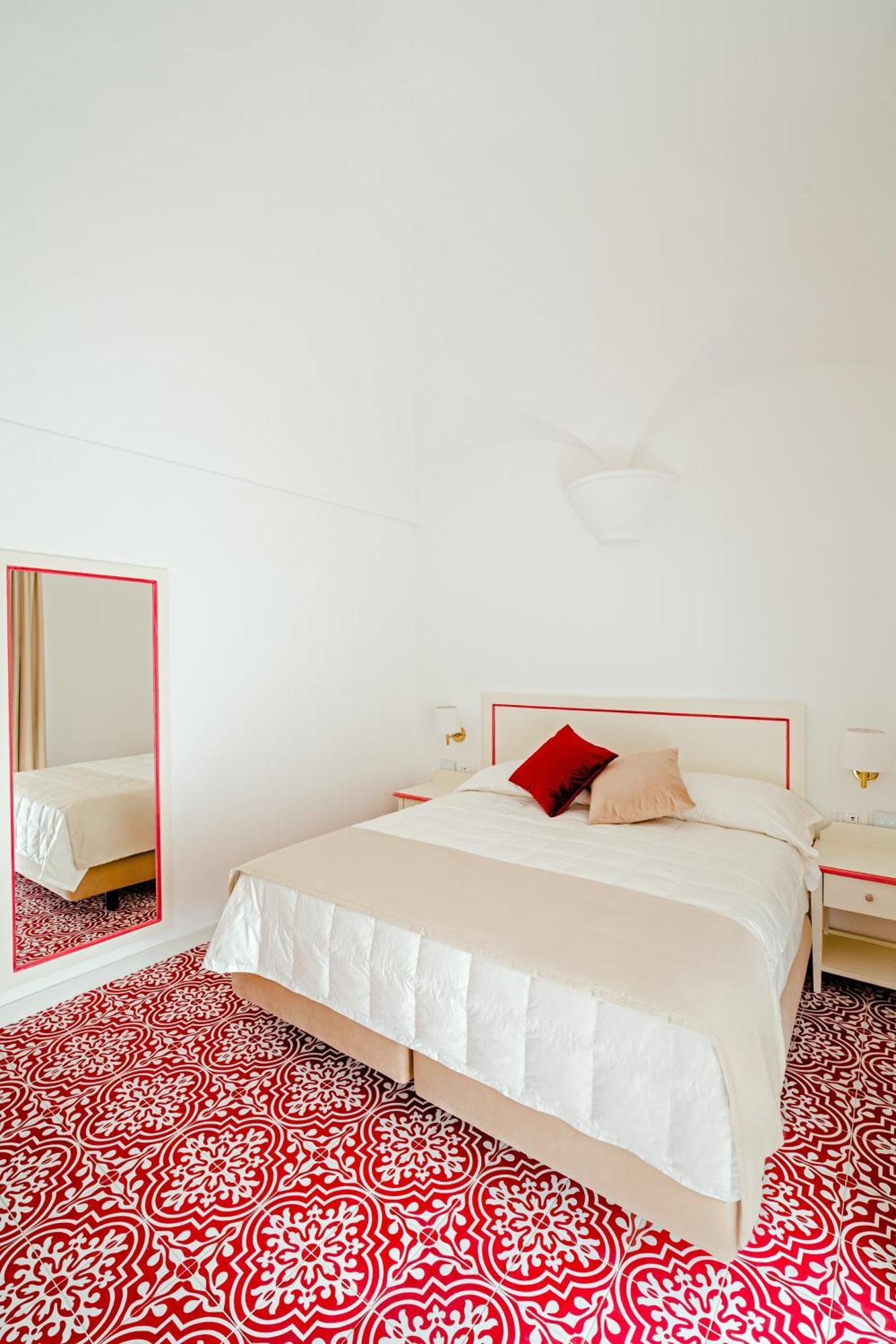 Deluxe Doppel-/Zweibettzimmer