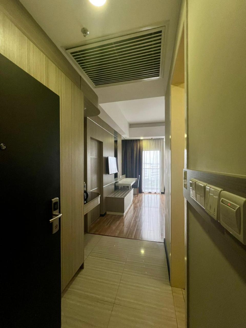 Deluxe Double Room,1526616508:JPEG