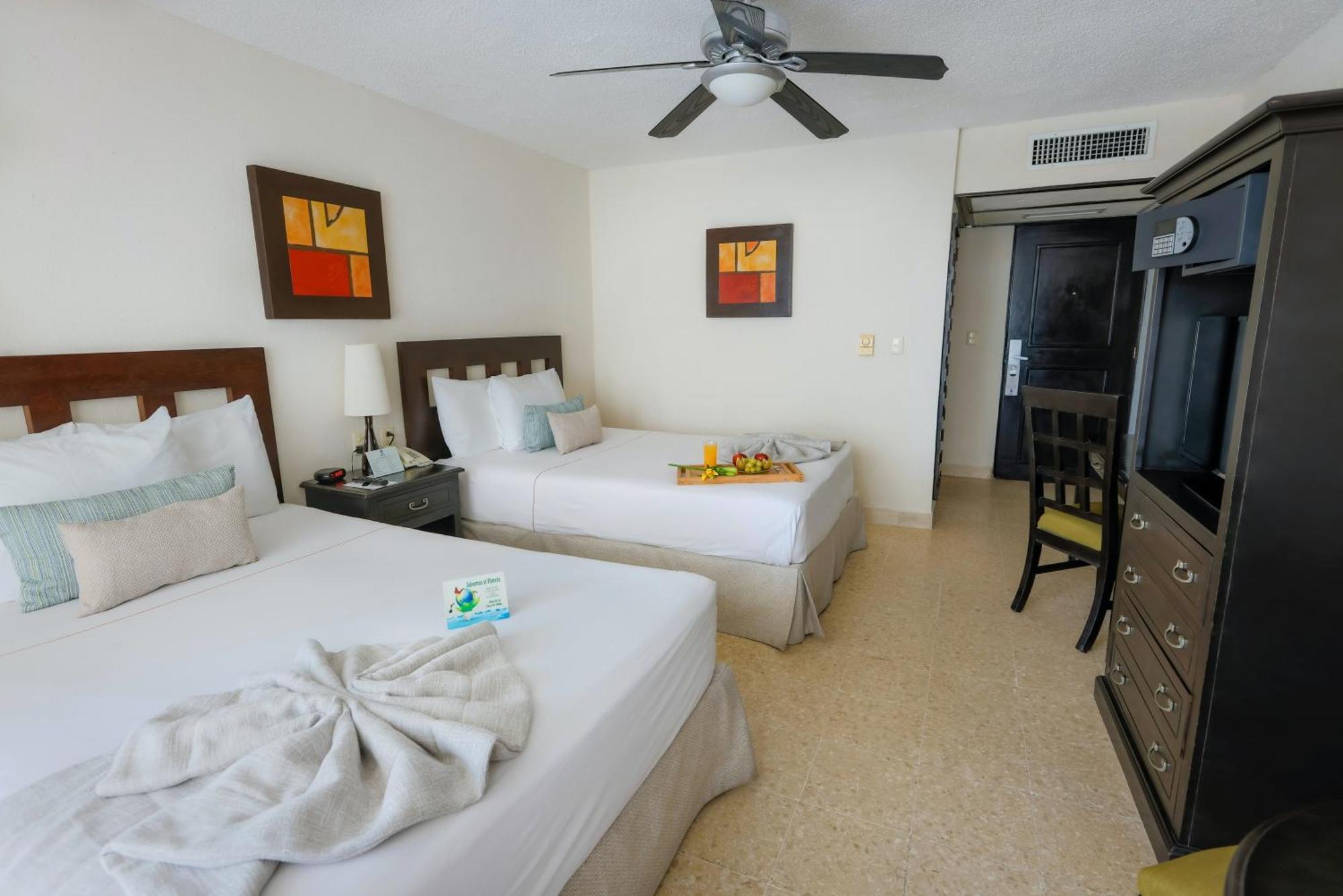 Double Room with Two Double Beds - Non-Smoking