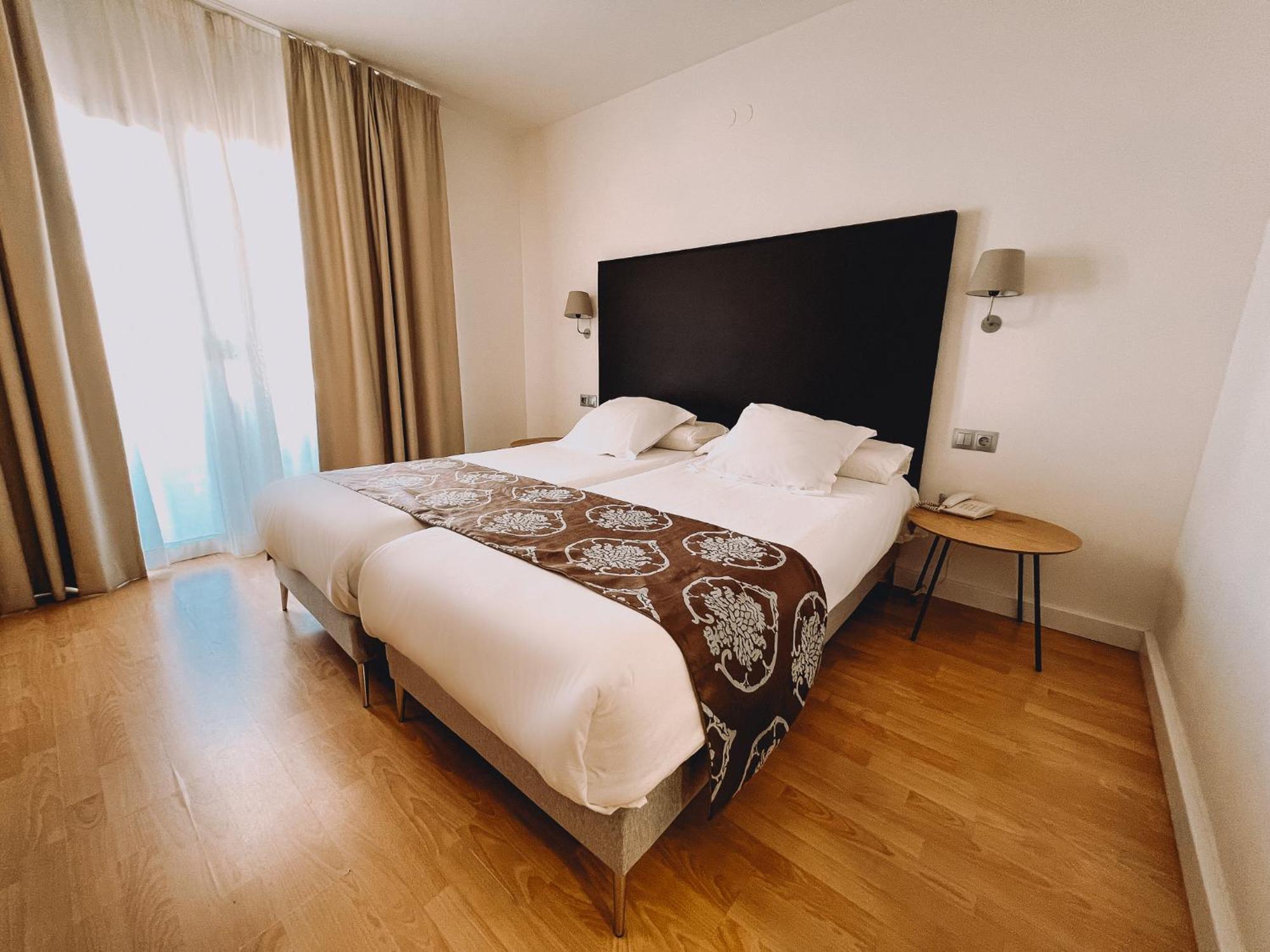 Double or Twin Room,1526908969:JPEG