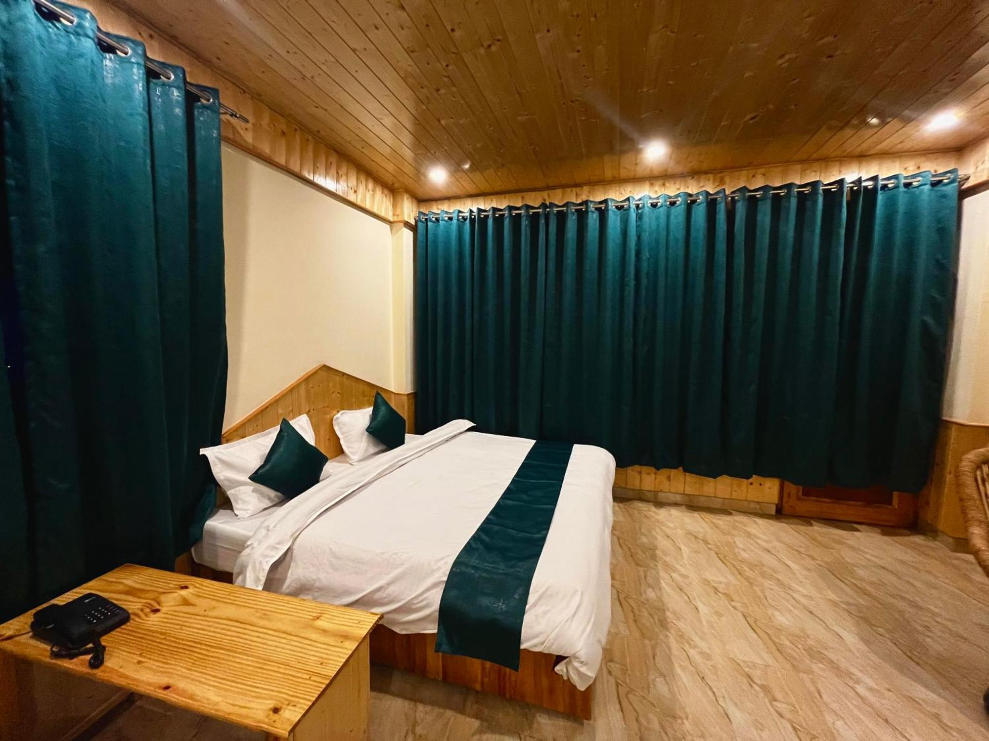 King Room with Balcony