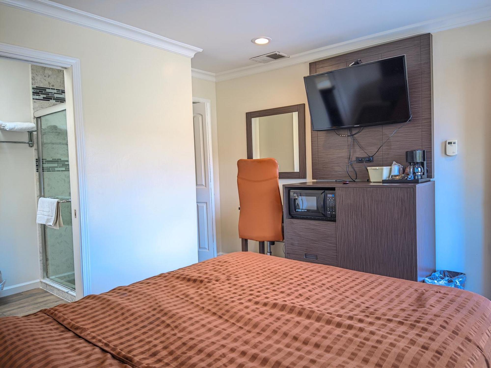 Deluxe Single Room,1526943919:JPEG